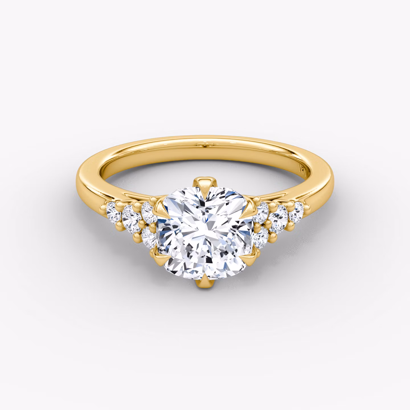 The Round Cluster Heirloom Cushion | Yellow Gold