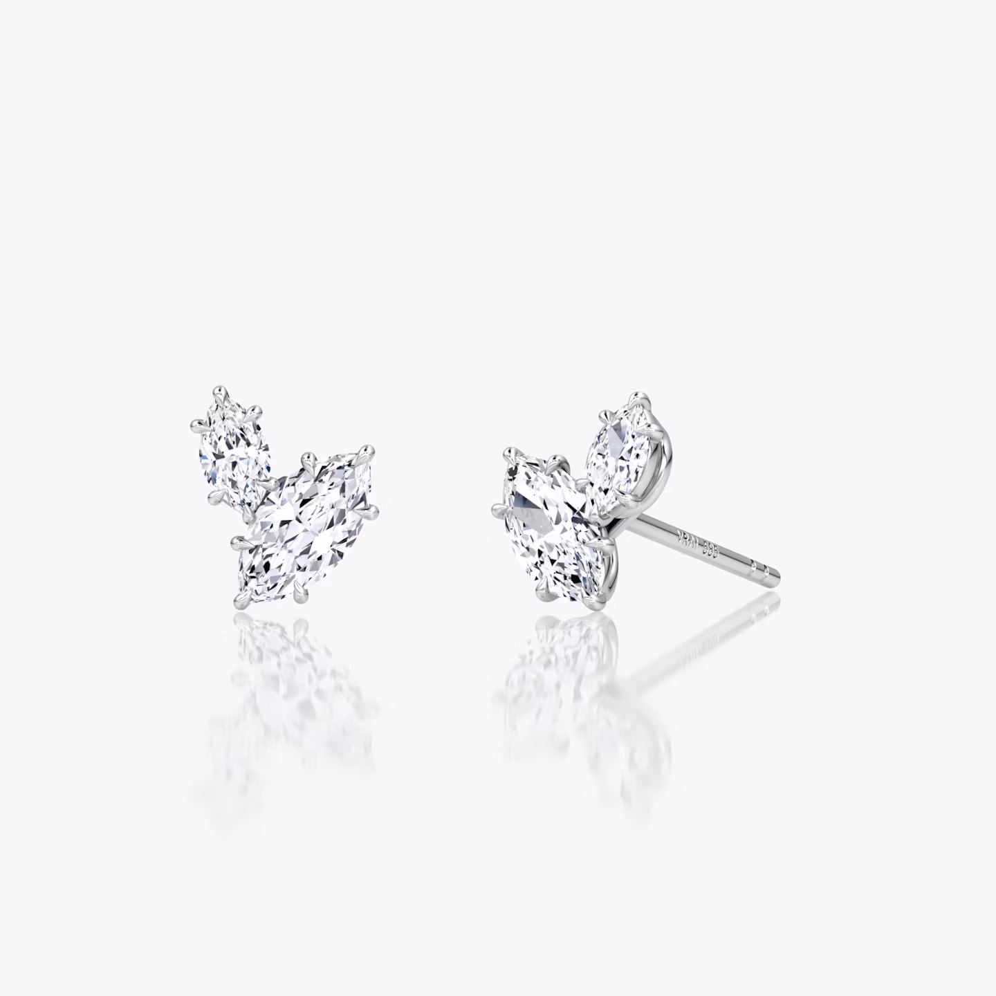 Clou d'oreille Toi et Moi Echo | Marquise | 14k | Or blanc | caratWeight: 0.31ct | excludeFromFeed: null | side: left