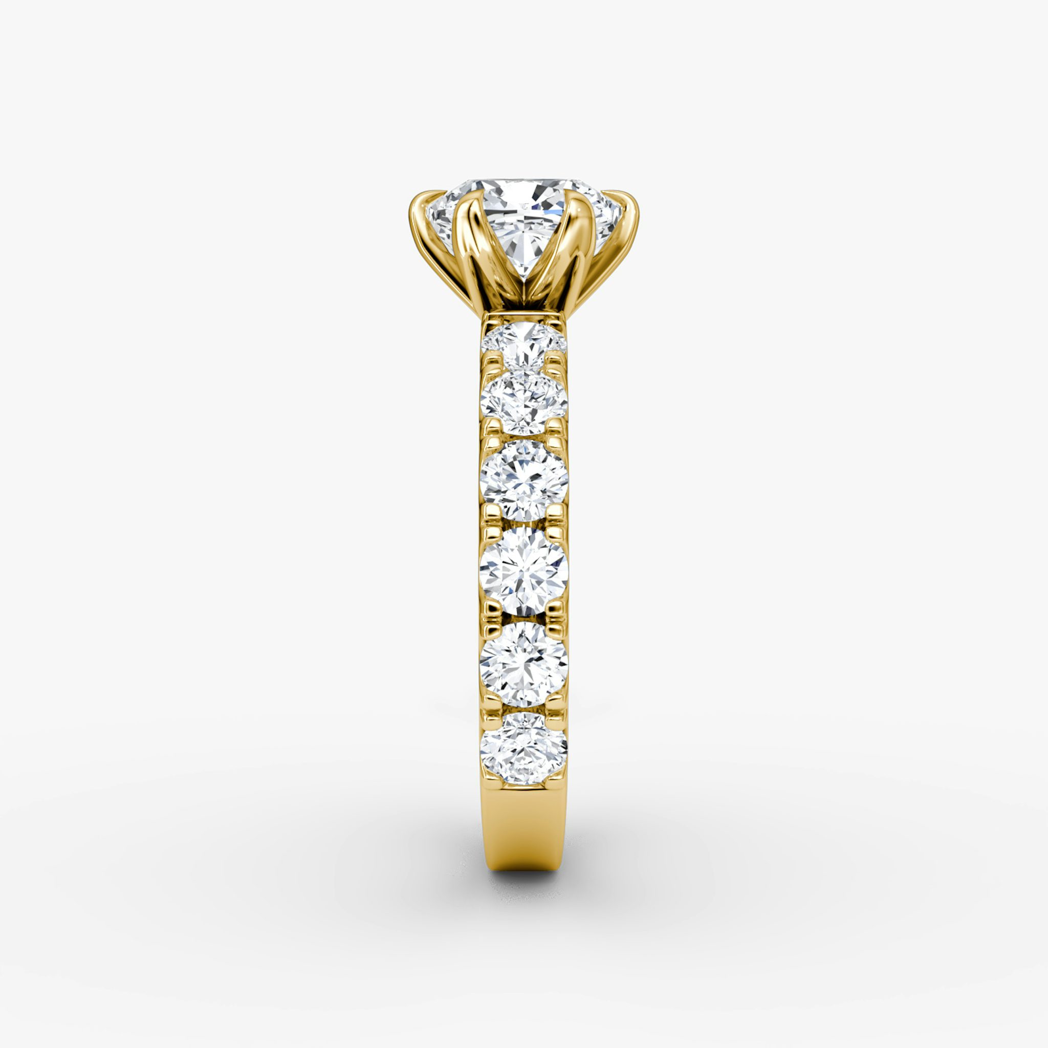 The Amour Eternity | Cushion | 18k | Yellow Gold | bandAccent: Plain | diamondOrientation: vertical | caratWeight: other