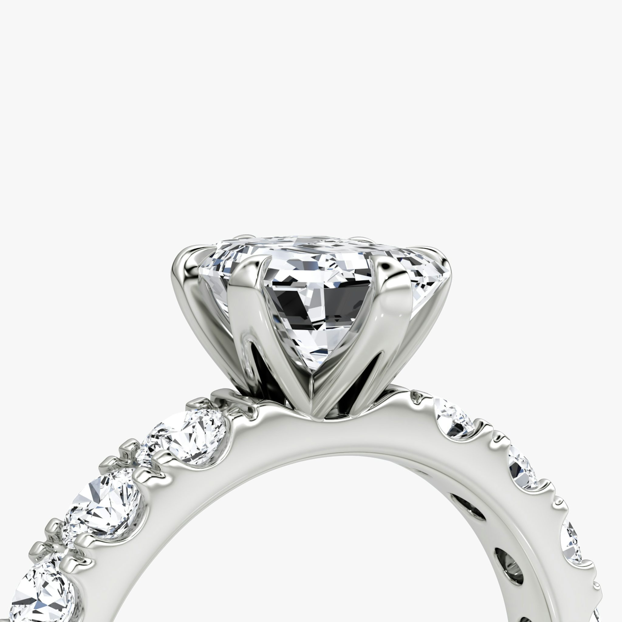 The Amour Eternity | Emerald | 18k | White Gold | bandAccent: Plain | diamondOrientation: vertical | caratWeight: other