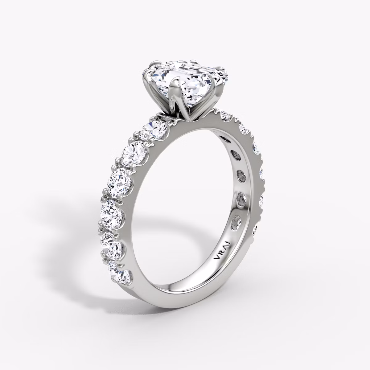 The Amour Eternity | Emerald | Platinum | bandAccent: Plain | diamondOrientation: vertical | caratWeight: other