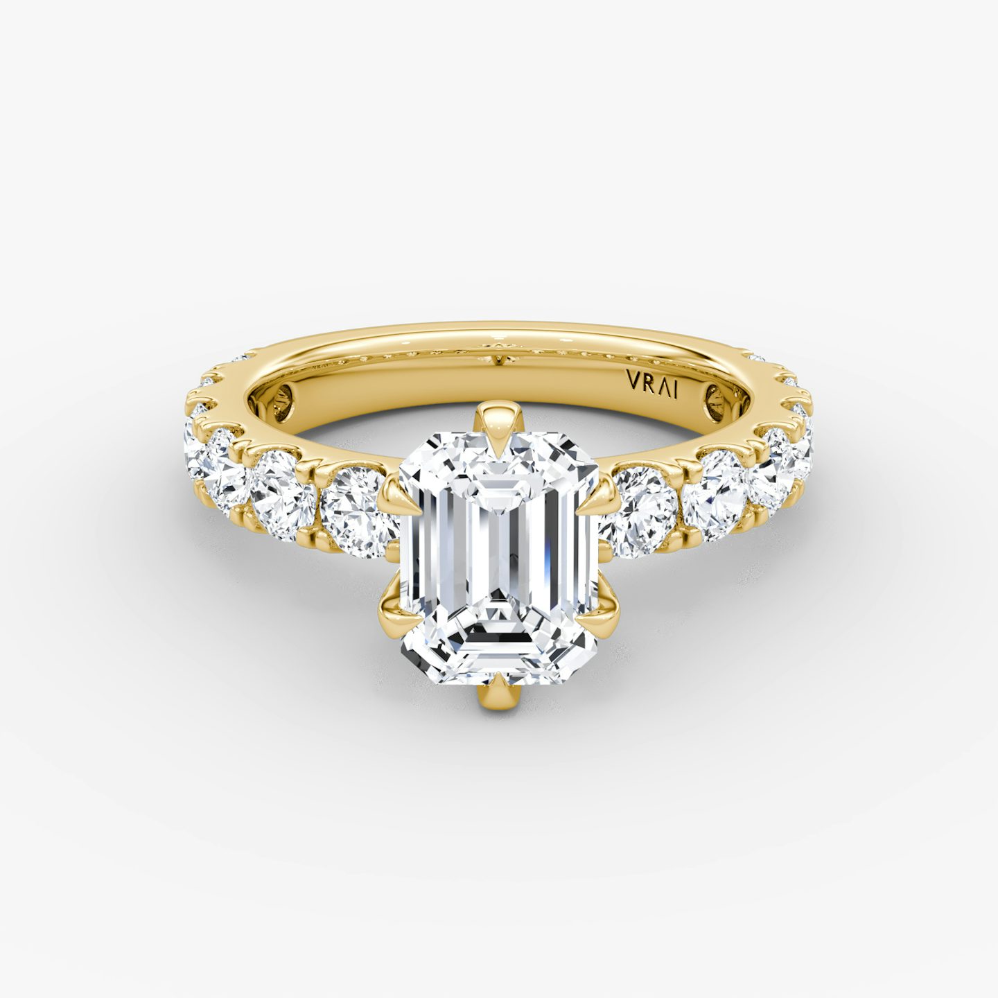 The Amour Eternity | Emerald | 18k | Yellow Gold | bandAccent: Plain | diamondOrientation: vertical | caratWeight: other