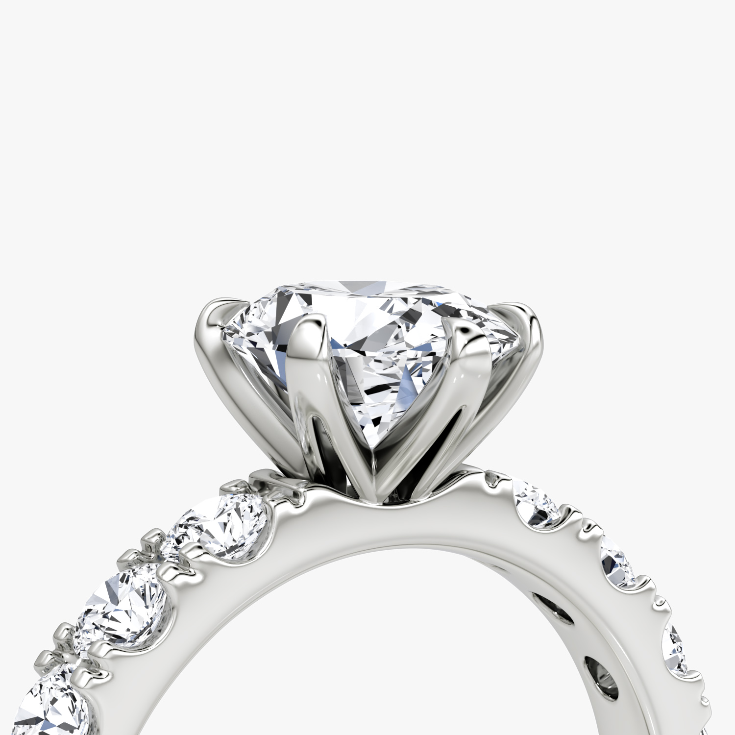 The Amour Eternity | Oval | Platinum | bandAccent: Plain | diamondOrientation: vertical | caratWeight: other
