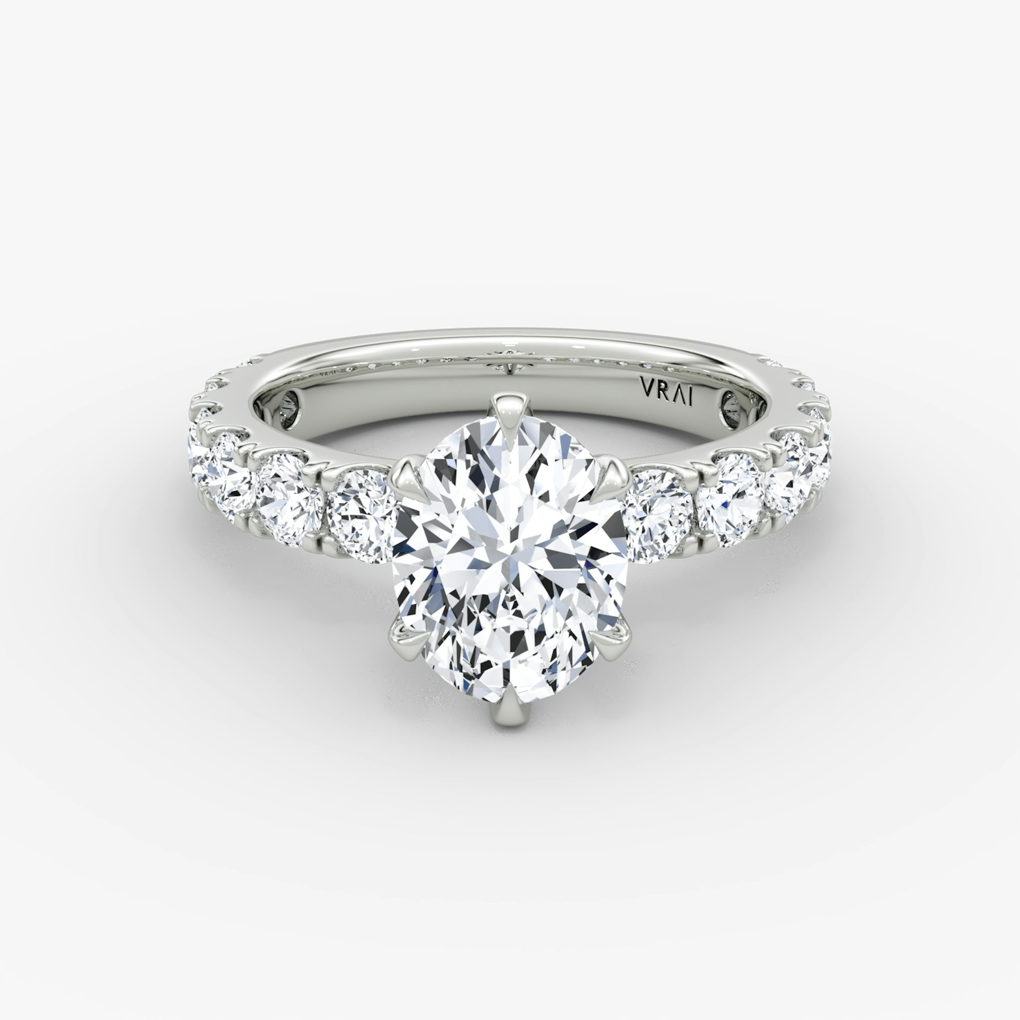 The Amour Eternity | Oval | Platinum | bandAccent: Plain | diamondOrientation: vertical | caratWeight: other