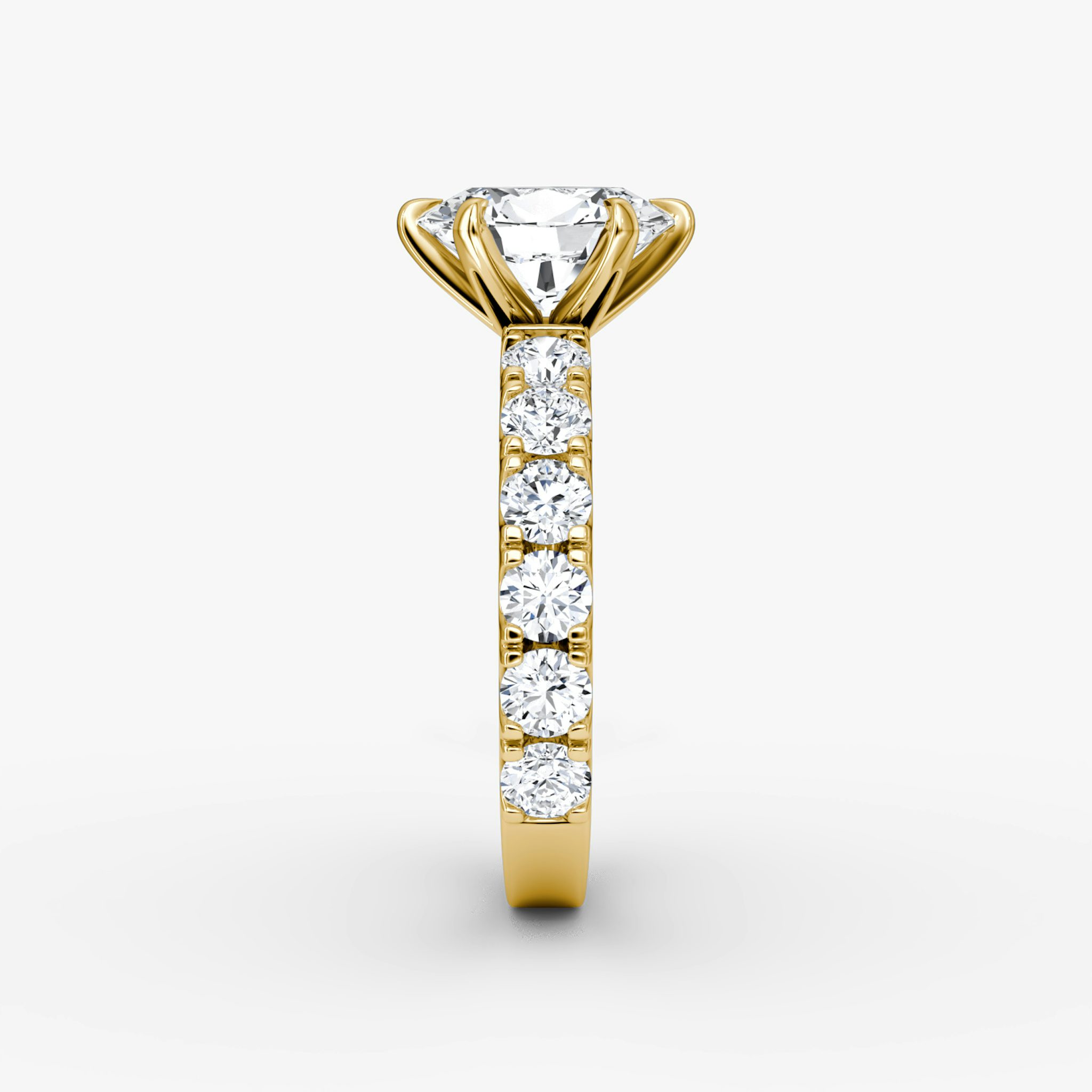 The Amour Eternity | Oval | 18k | Yellow Gold | bandAccent: Plain | diamondOrientation: vertical | caratWeight: other