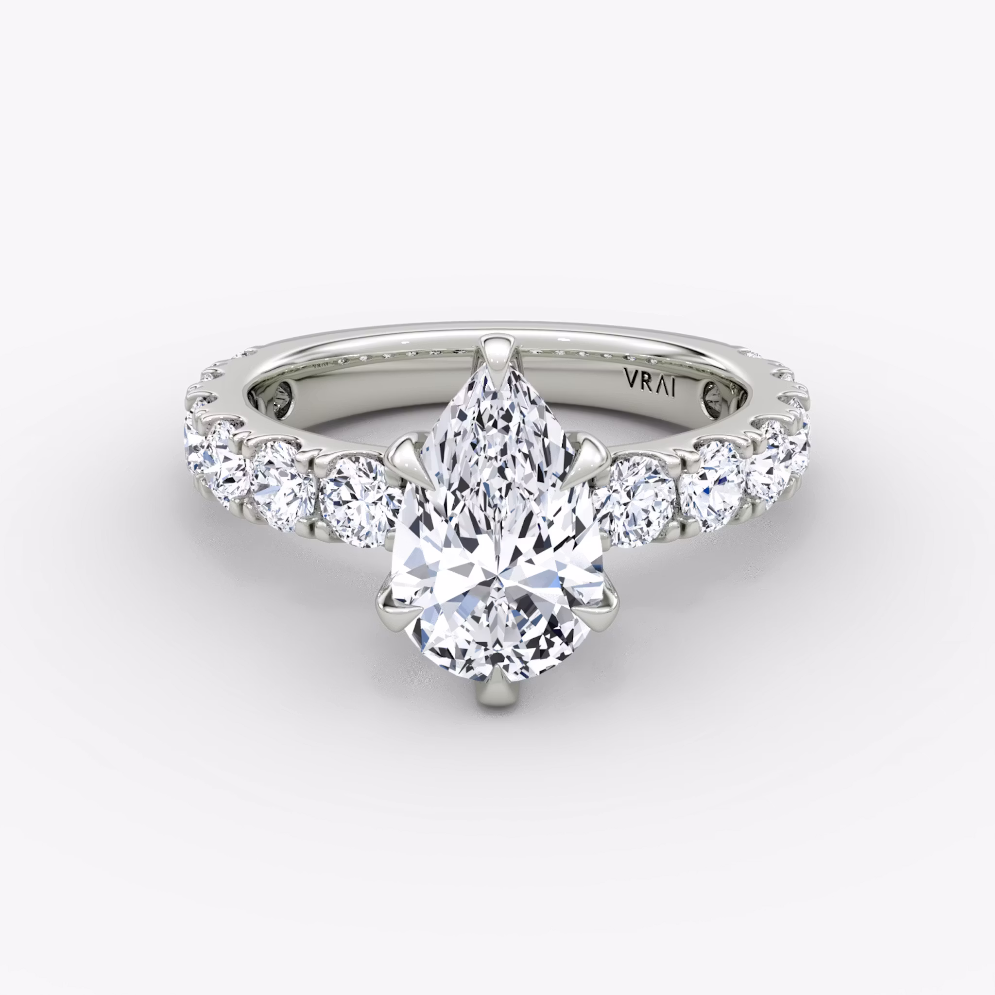 The Amour Eternity Pear | White Gold