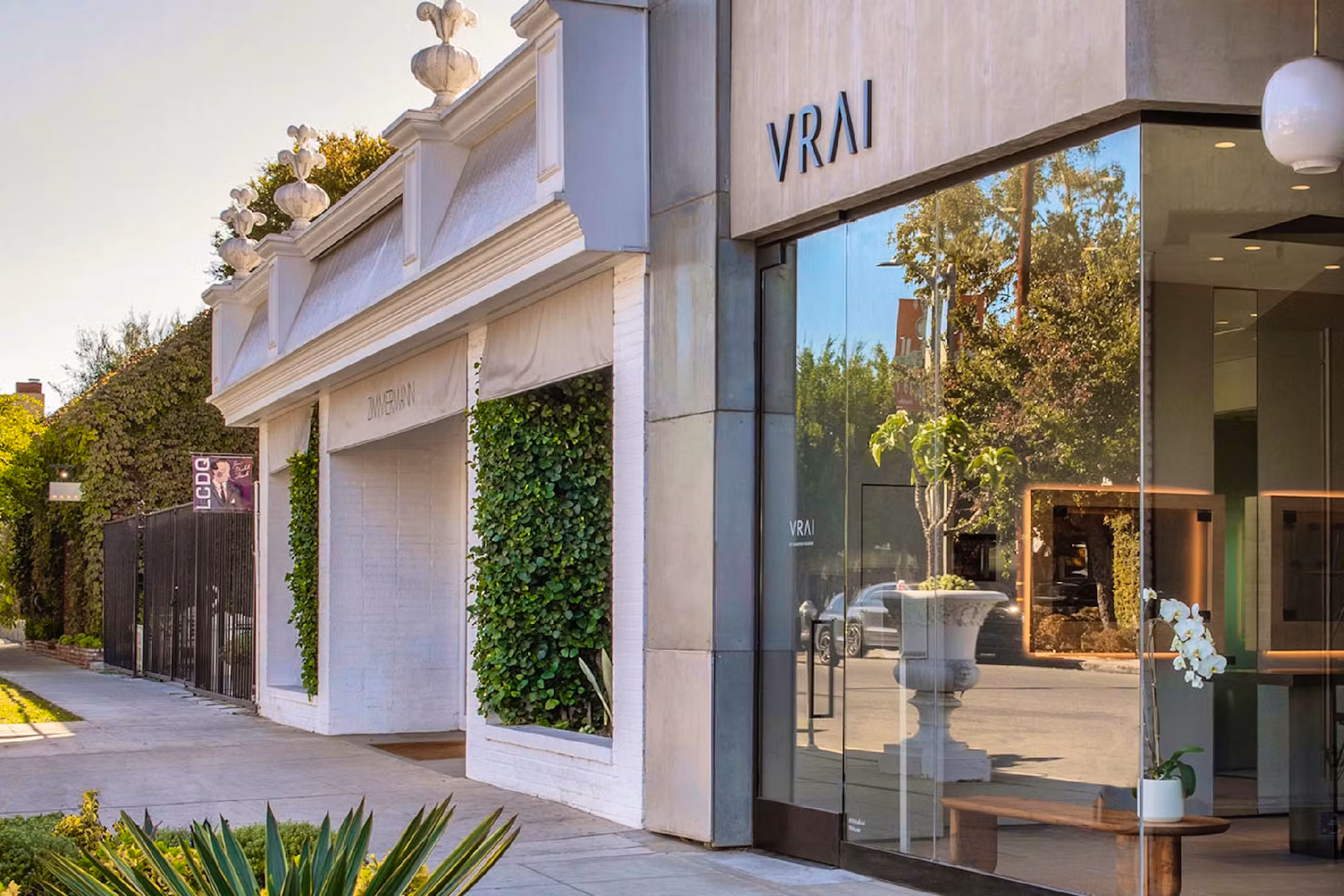 How to Shop for Engagement Rings in Los Angeles