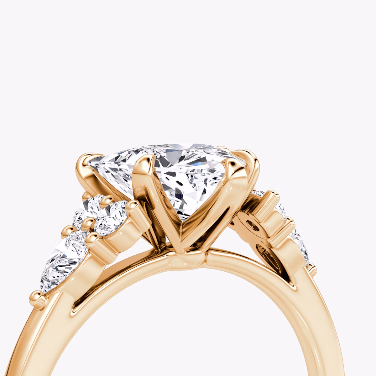Anillo de compromiso Pear Cluster Heirloom | Trillón | 14k | Oro rosa | bandAccent: Simple | diamondOrientation: vertical | caratWeight: other