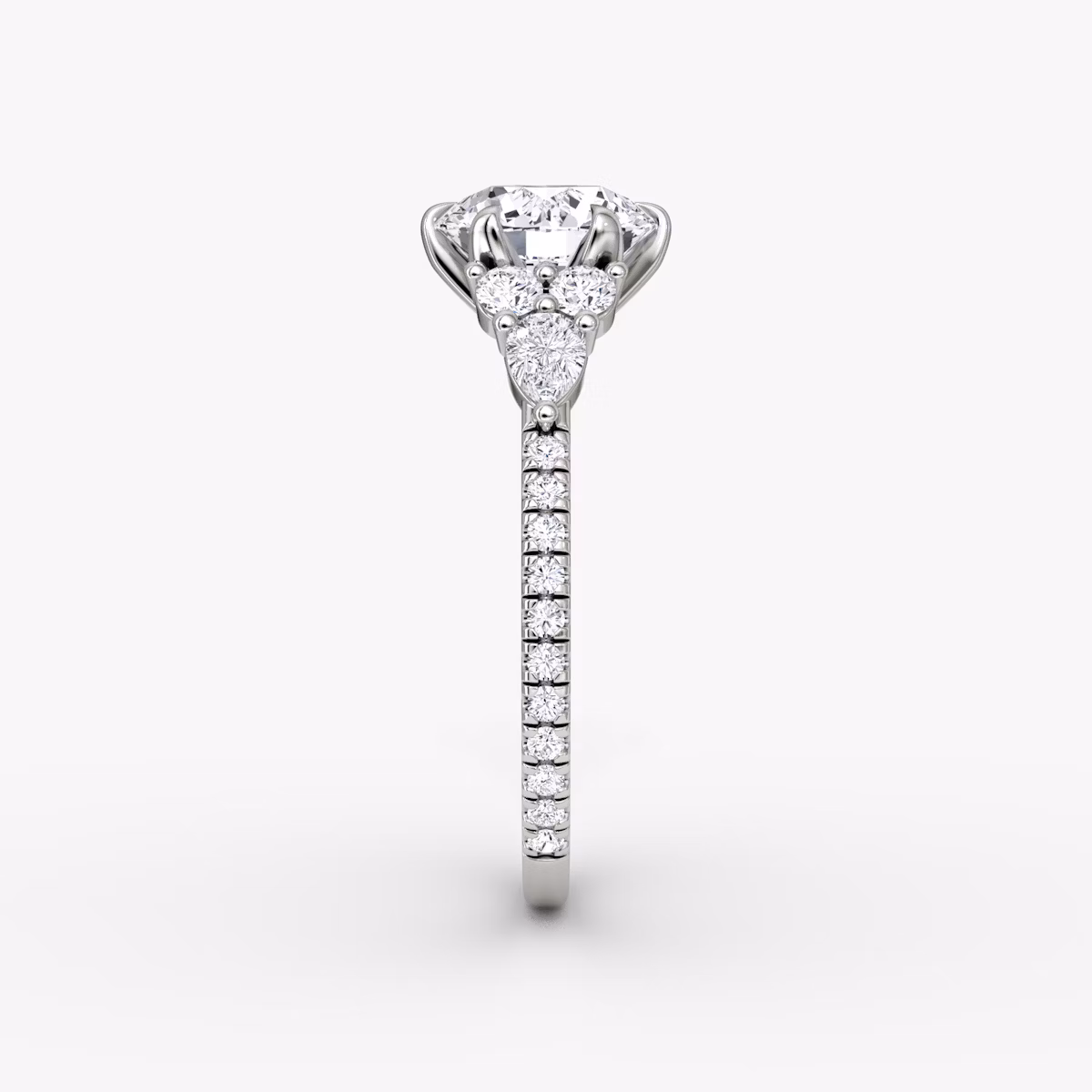 Anillo de compromiso Pear Cluster Heirloom | Brillante | Platino | bandAccent: Pavé | caratWeight: other | diamondOrientation: vertical