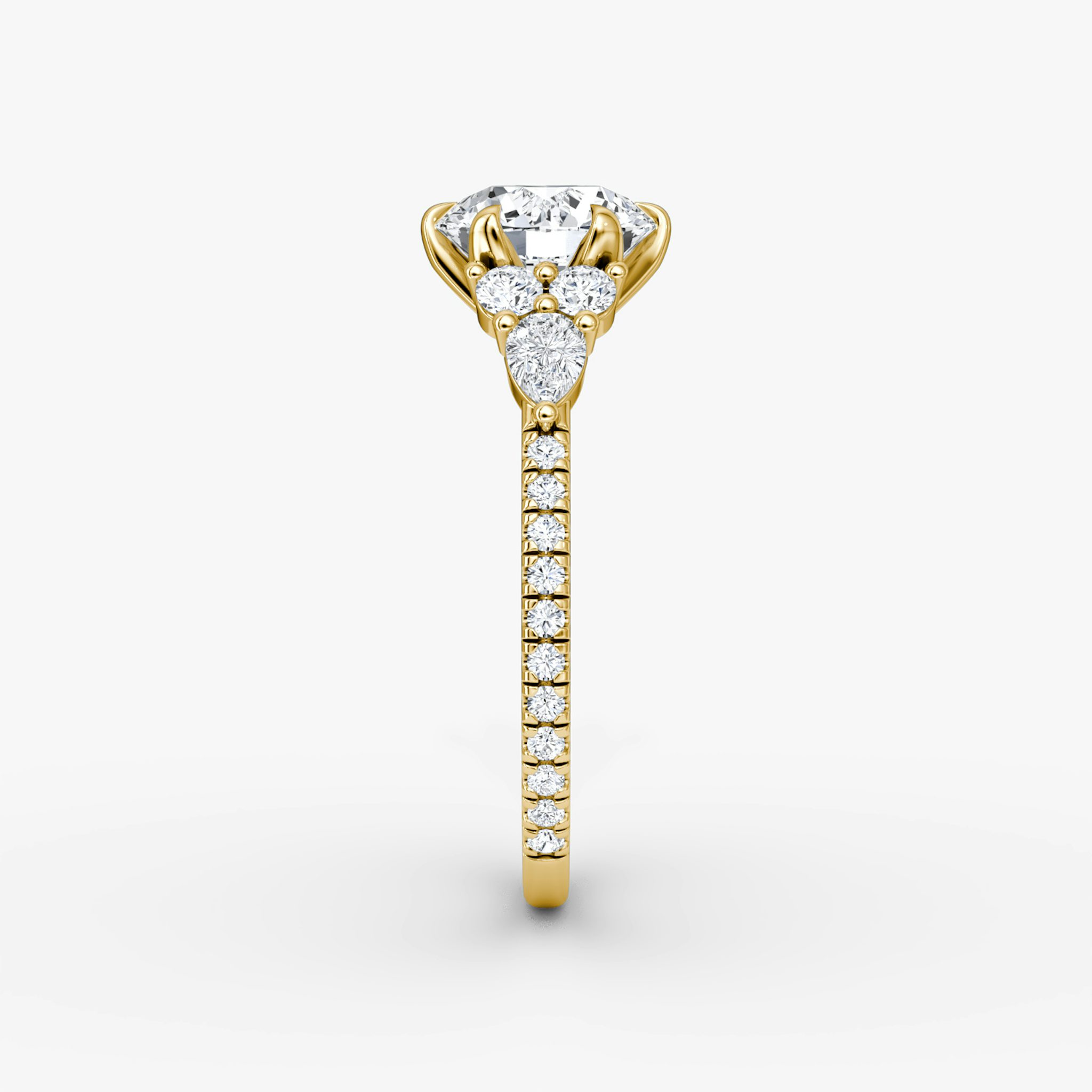 The Pear Cluster Heirloom | Round Brilliant | 18k | Yellow Gold | bandAccent: Pavé | caratWeight: other | diamondOrientation: vertical