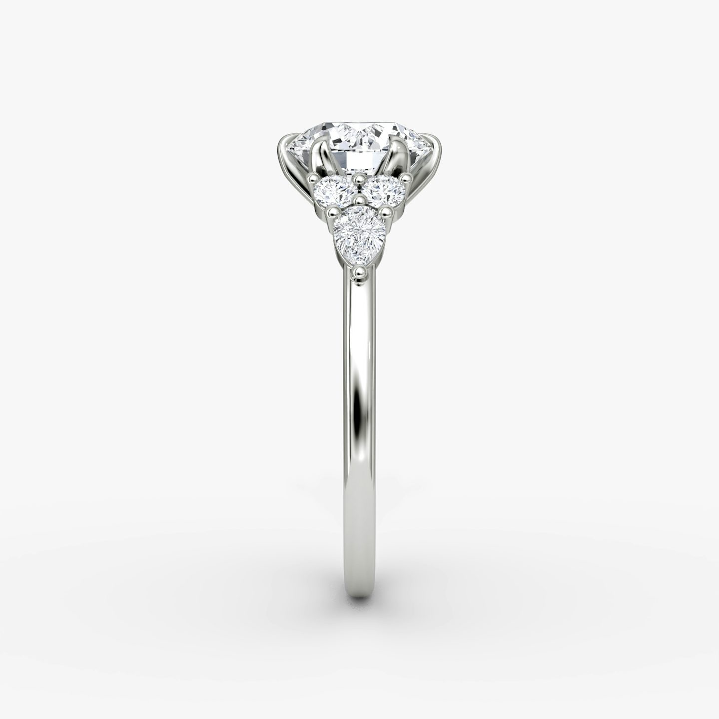 The Pear Cluster Heirloom | Round Brilliant | 18k | White Gold | bandAccent: Plain | caratWeight: 1.0ct | diamondOrientation: vertical