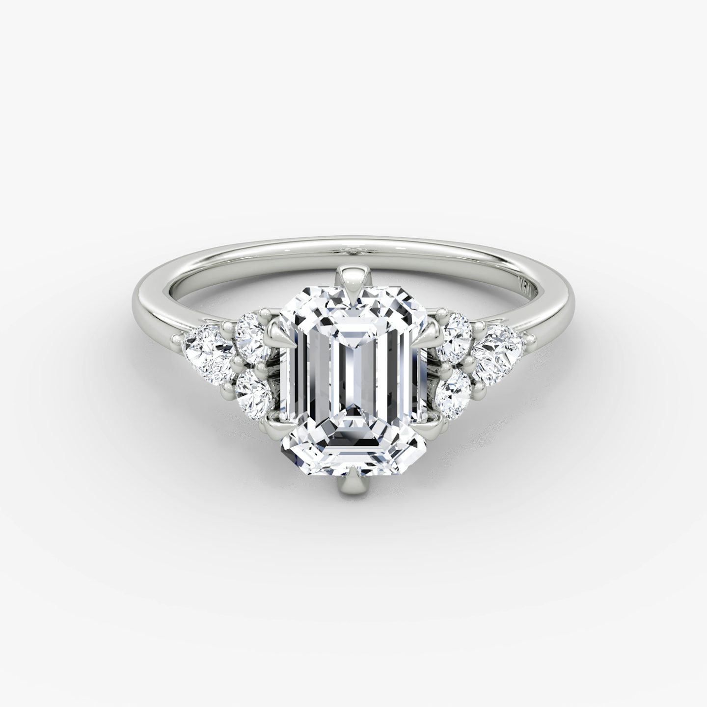 The Pear Cluster Heirloom | Emerald | 18k | White Gold | bandAccent: Plain | diamondOrientation: vertical | caratWeight: other