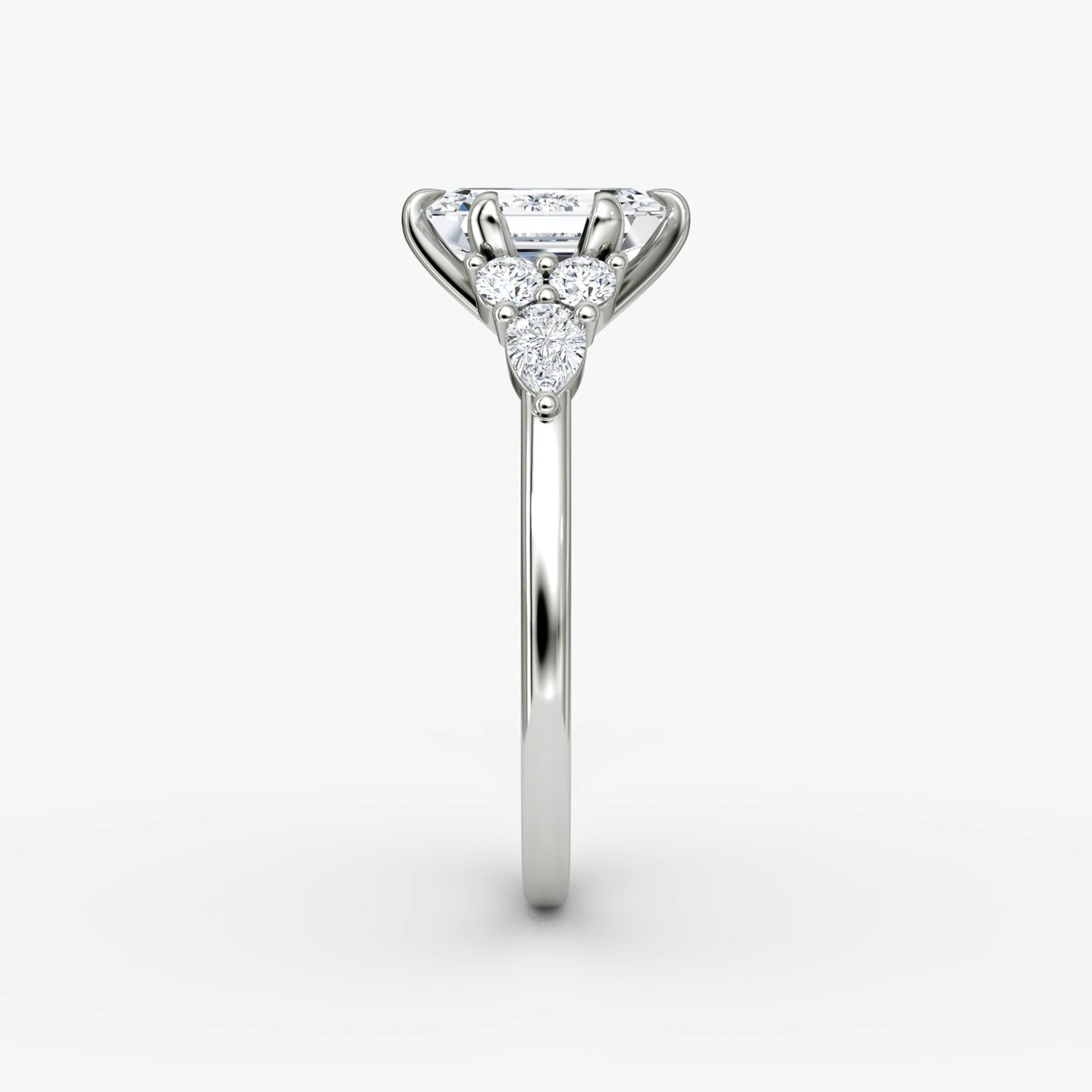 The Pear Cluster Heirloom | Emerald | 18k | White Gold | bandAccent: Plain | diamondOrientation: vertical | caratWeight: other