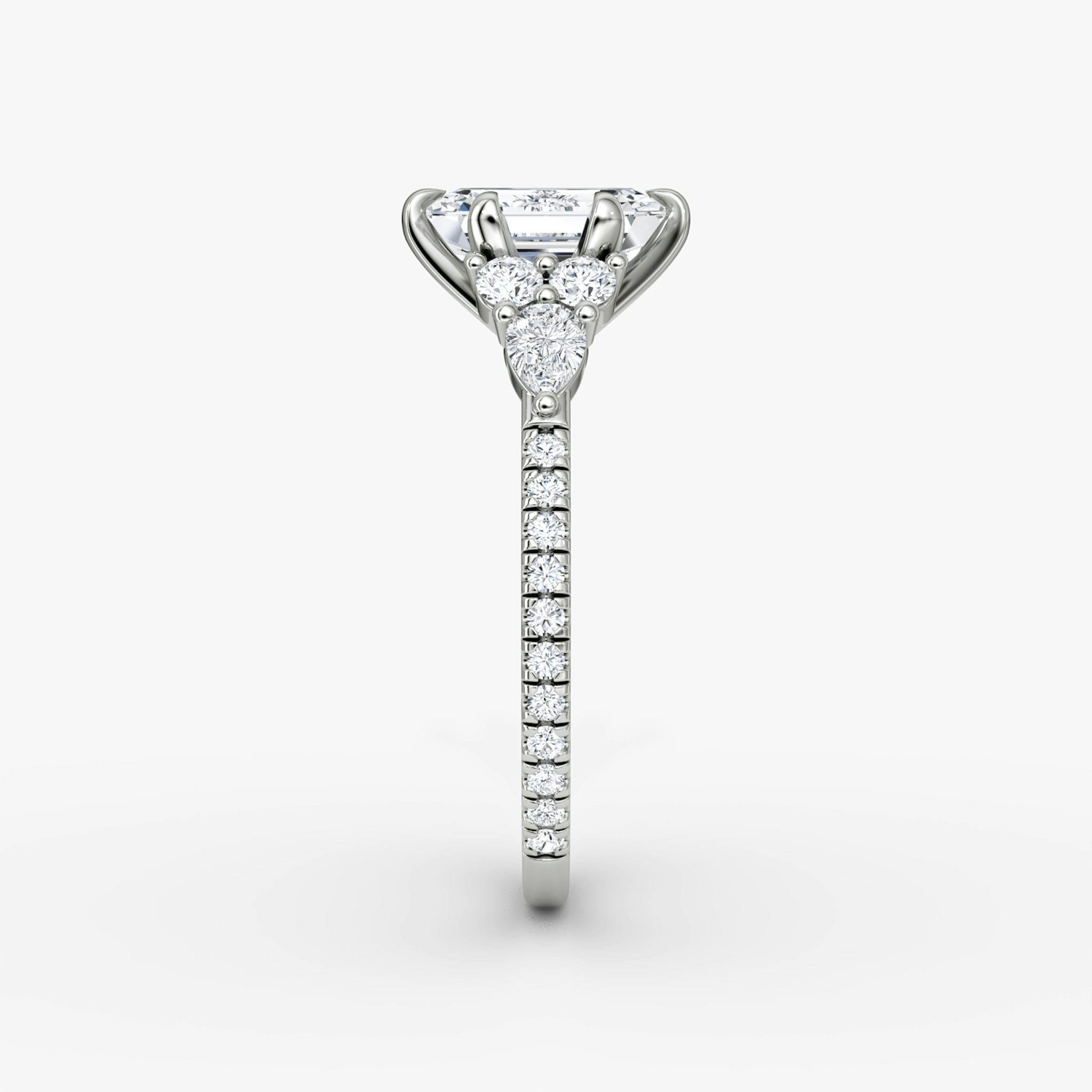 The Pear Cluster Heirloom | Emerald | 18k | White Gold | bandAccent: Pavé | diamondOrientation: vertical | caratWeight: other