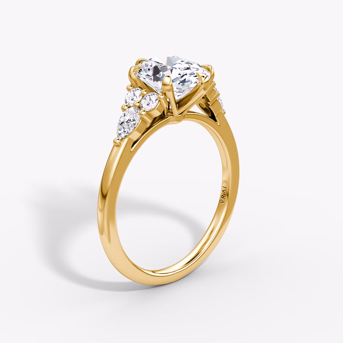The Pear Cluster Heirloom | Oval | 18k | Yellow Gold | bandAccent: Plain | diamondOrientation: vertical | caratWeight: other