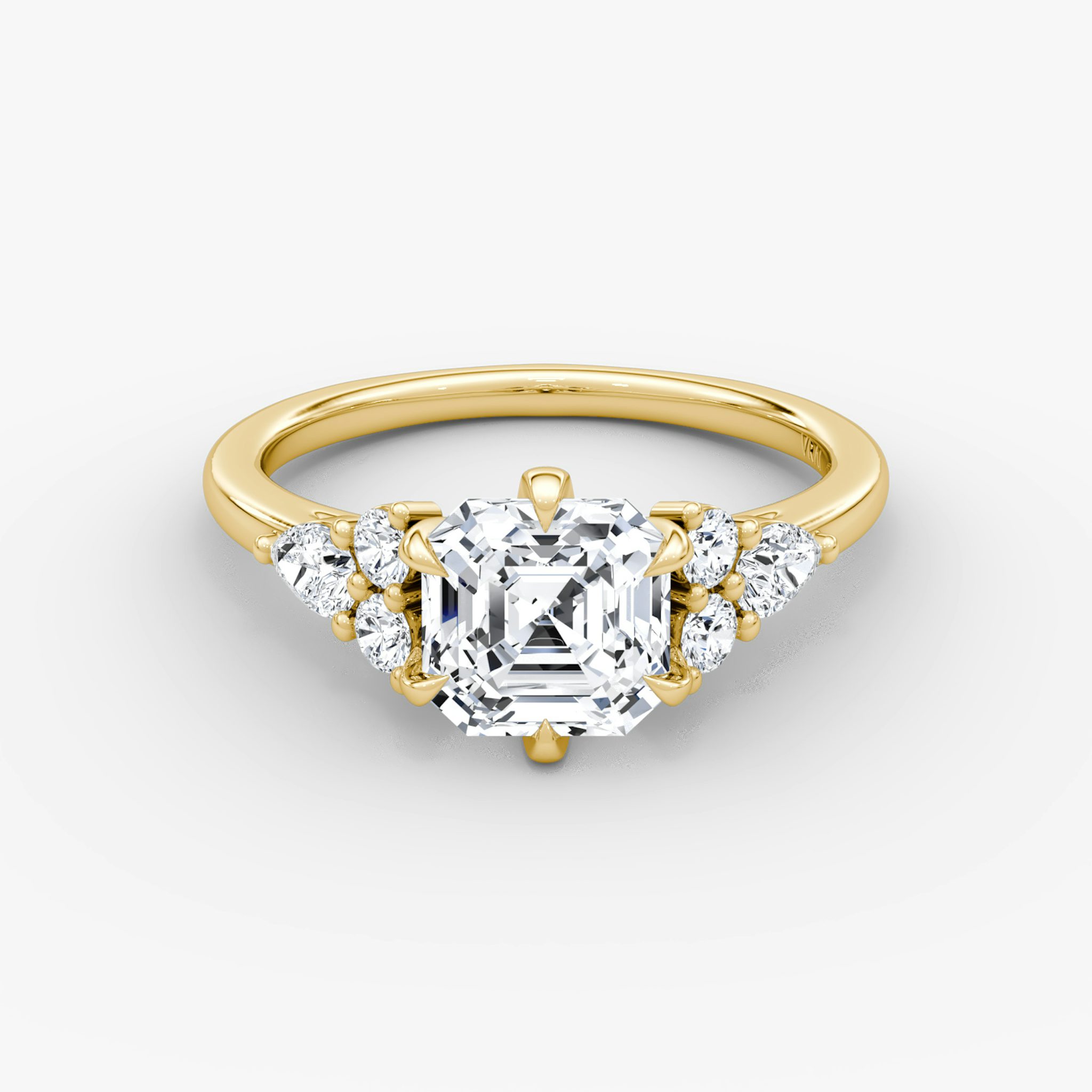 The Pear Cluster Heirloom | Asscher | 18k | Yellow Gold | bandAccent: Plain | diamondOrientation: vertical | caratWeight: other