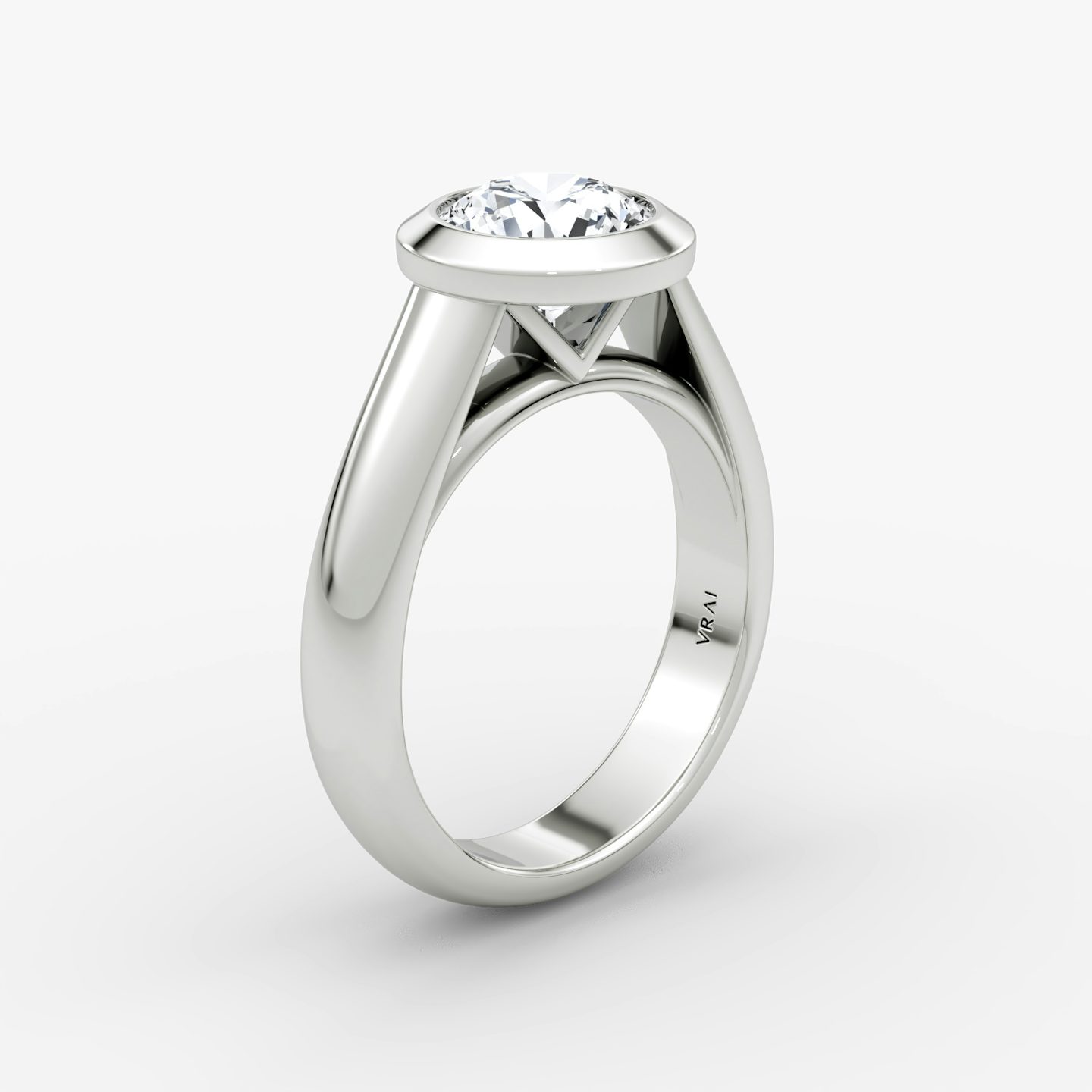 The Sculpture Bezel | Round Brilliant | 18k | White Gold | bandAccent: Plain | caratWeight: other | diamondOrientation: vertical