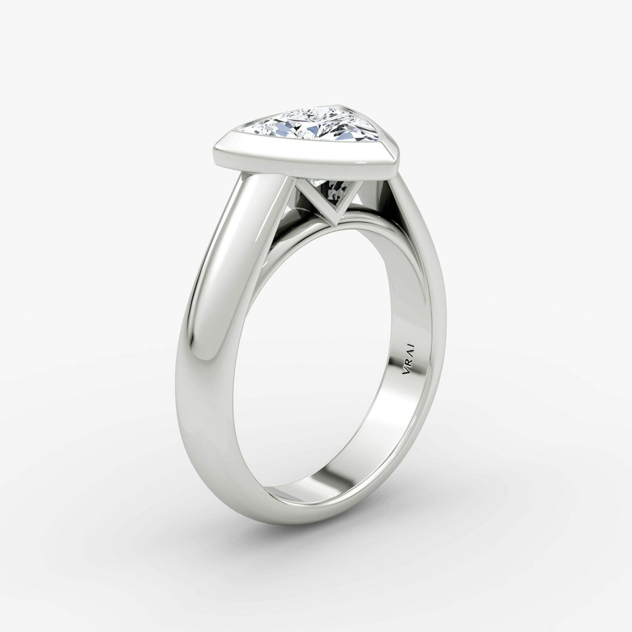 The Sculpture Bezel | Trillion | 18k | White Gold | bandAccent: Plain | diamondOrientation: vertical | caratWeight: other
