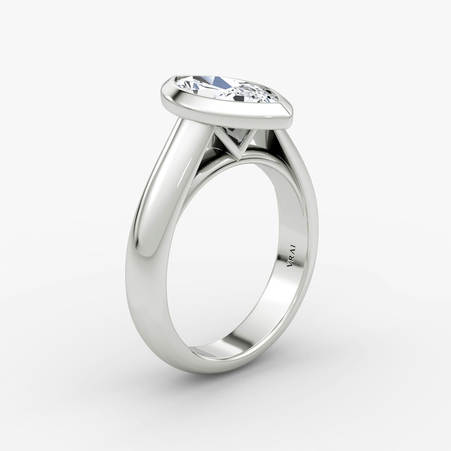 The Sculpture Bezel | Marquise | 18k | White Gold | bandAccent: Plain | diamondOrientation: vertical | caratWeight: other