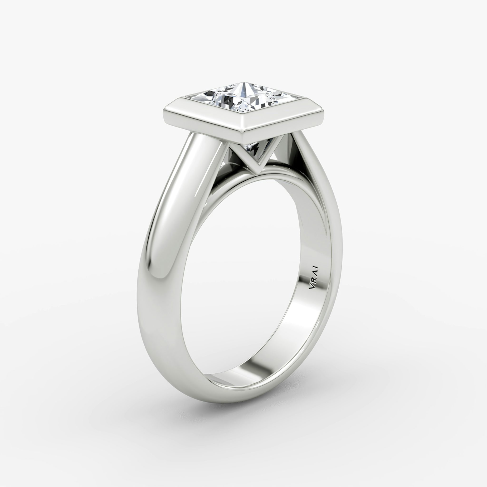 The Sculpture Bezel | Princess | 18k | White Gold | bandAccent: Plain | diamondOrientation: vertical | caratWeight: other