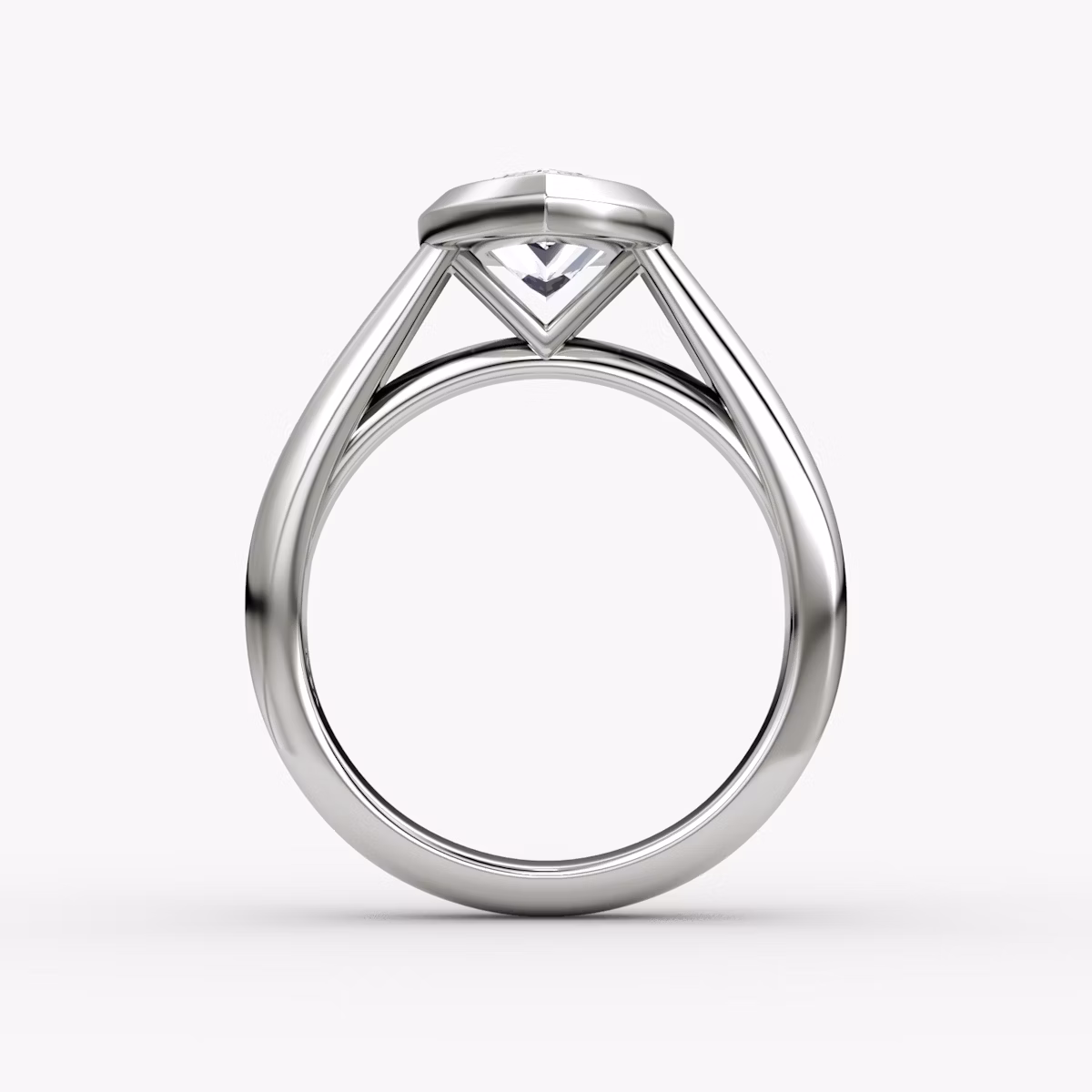 The Sculpture Bezel | Pear | 18k | White Gold | bandAccent: Plain | diamondOrientation: vertical | caratWeight: other