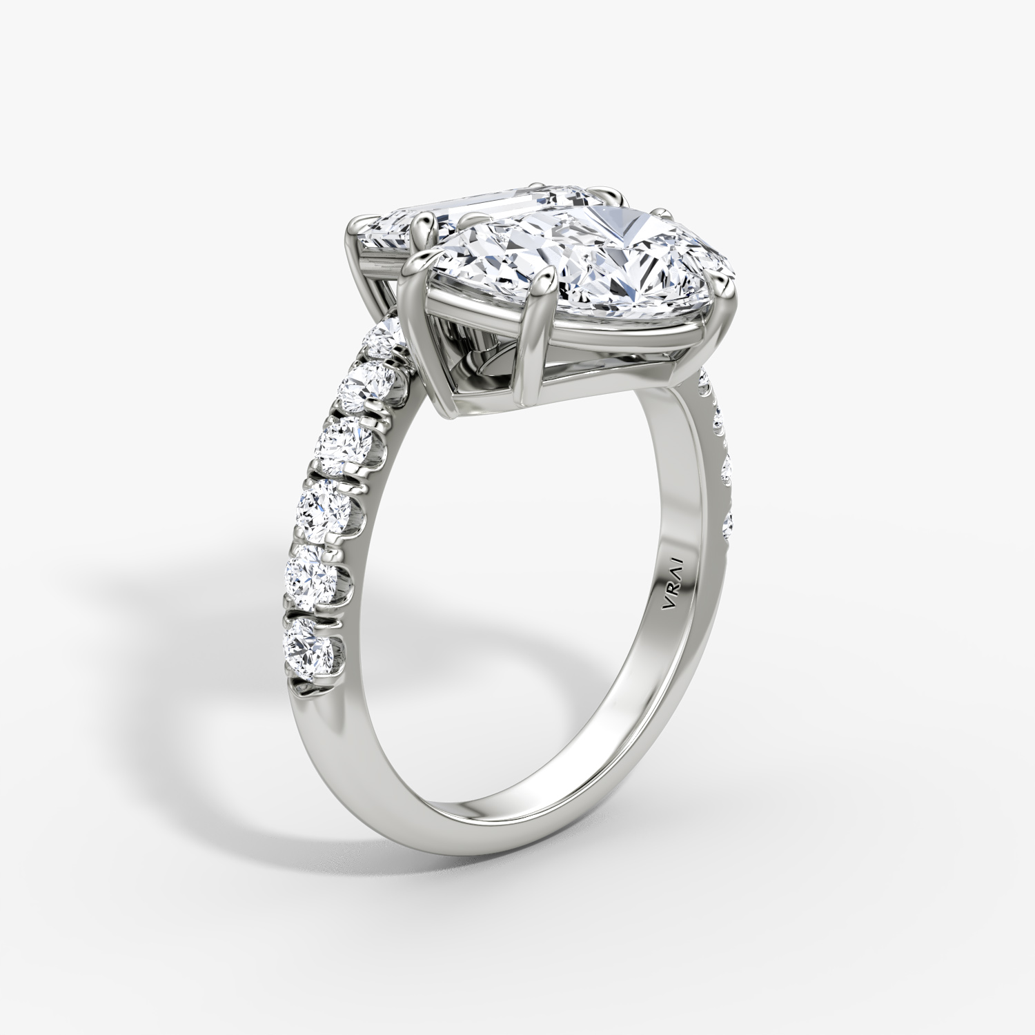 The Toi et Moi Bypass | Émeraude et Poire | 18k | Or blanc | bandAccent: Pavé | diamondOrientation: vertical | caratWeight: other