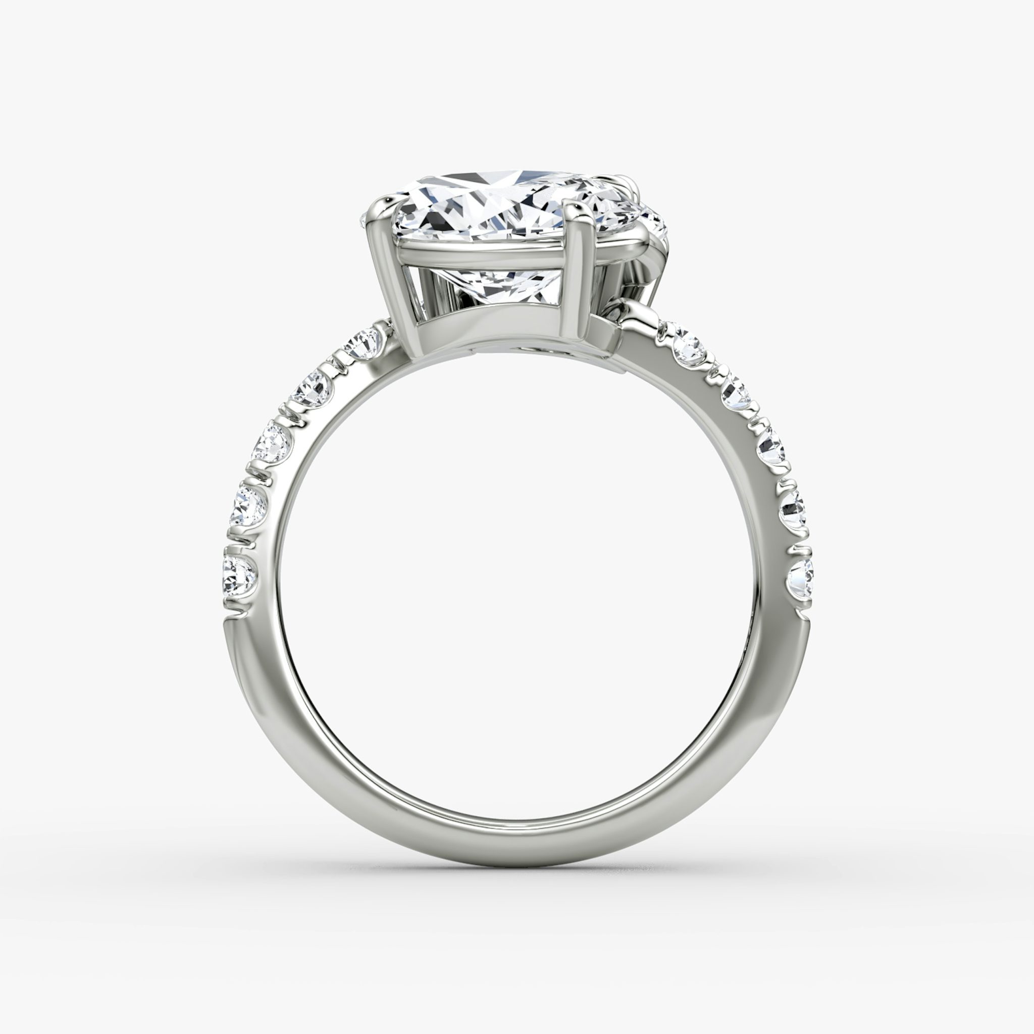 The Toi et Moi Bypass | Round Brilliant and Oval | Platinum | bandAccent: Pavé | diamondOrientation: vertical | caratWeight: other
