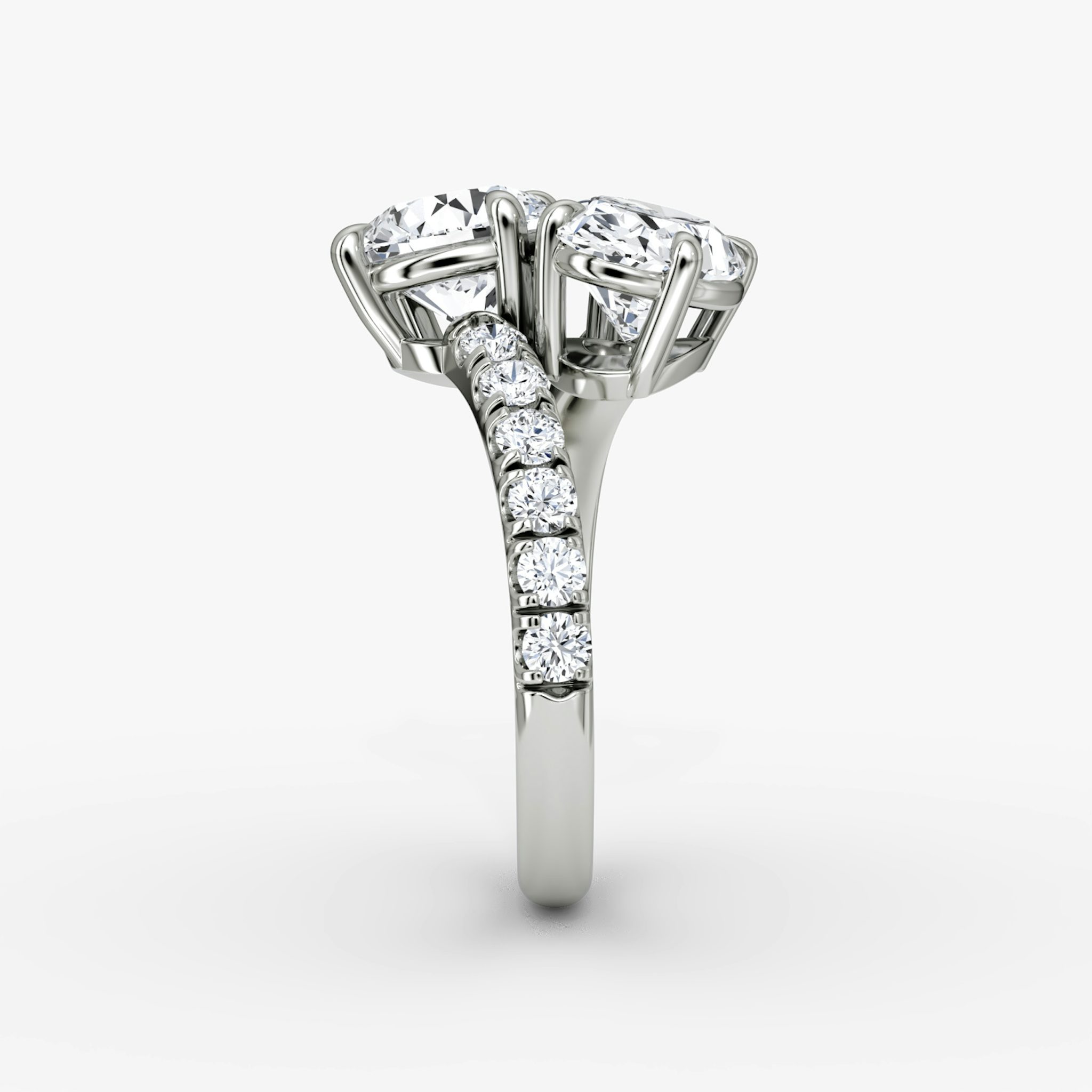 The Toi et Moi Bypass | Round Brilliant and Oval | Platinum | bandAccent: Pavé | diamondOrientation: vertical | caratWeight: other