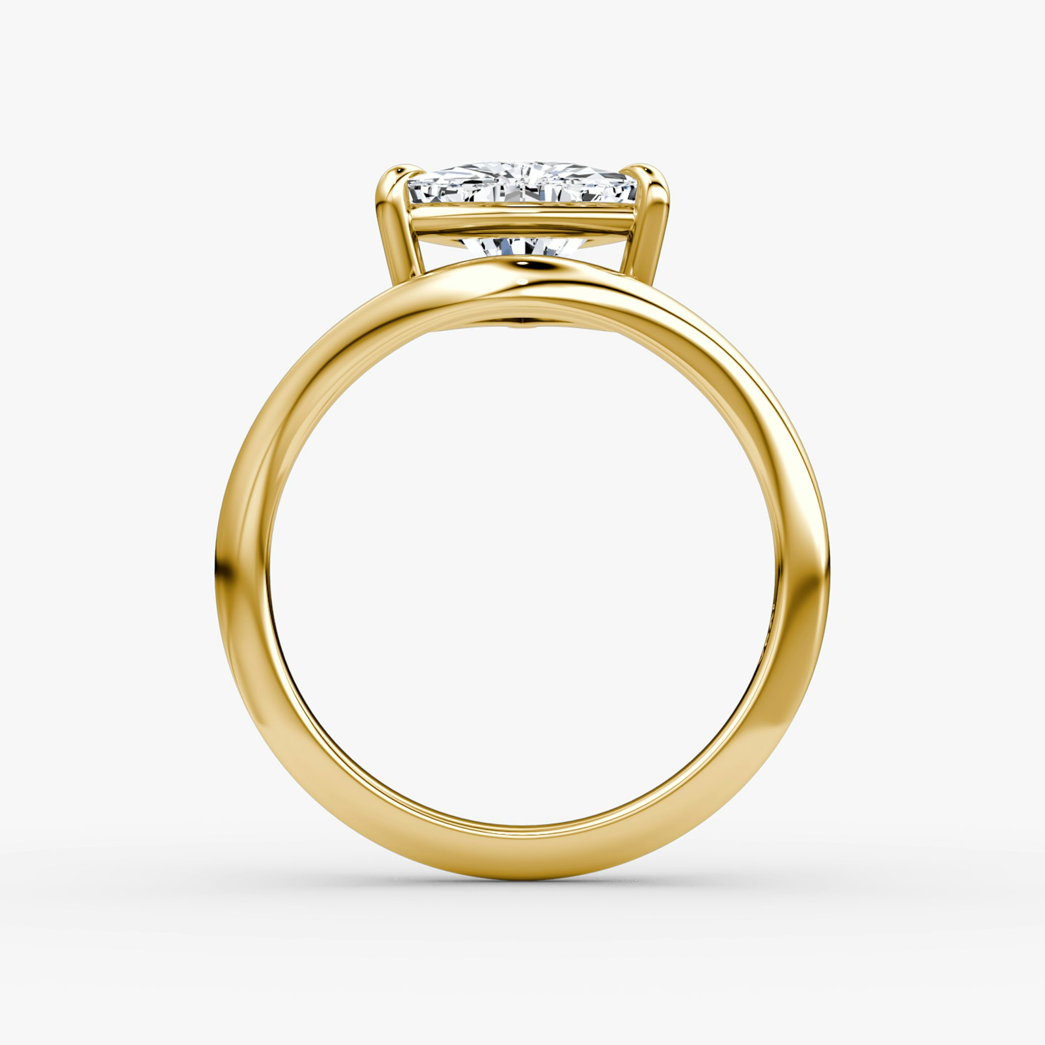 The Curve | Trillion | 18k | Yellow Gold | bandAccent: Plain | diamondOrientation: vertical | caratWeight: other