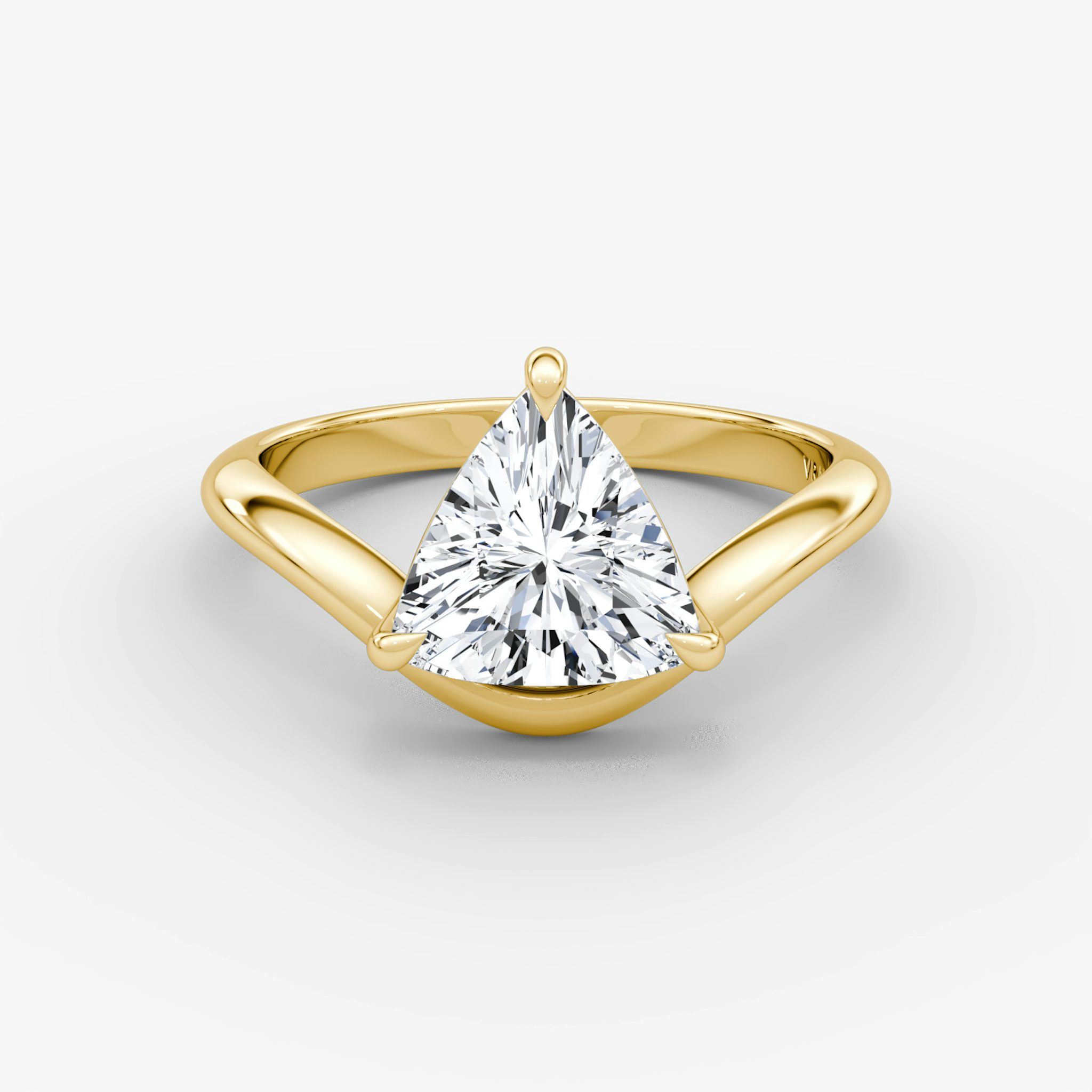 The Curve | Trillion | 18k | Yellow Gold | bandAccent: Plain | diamondOrientation: vertical | caratWeight: other