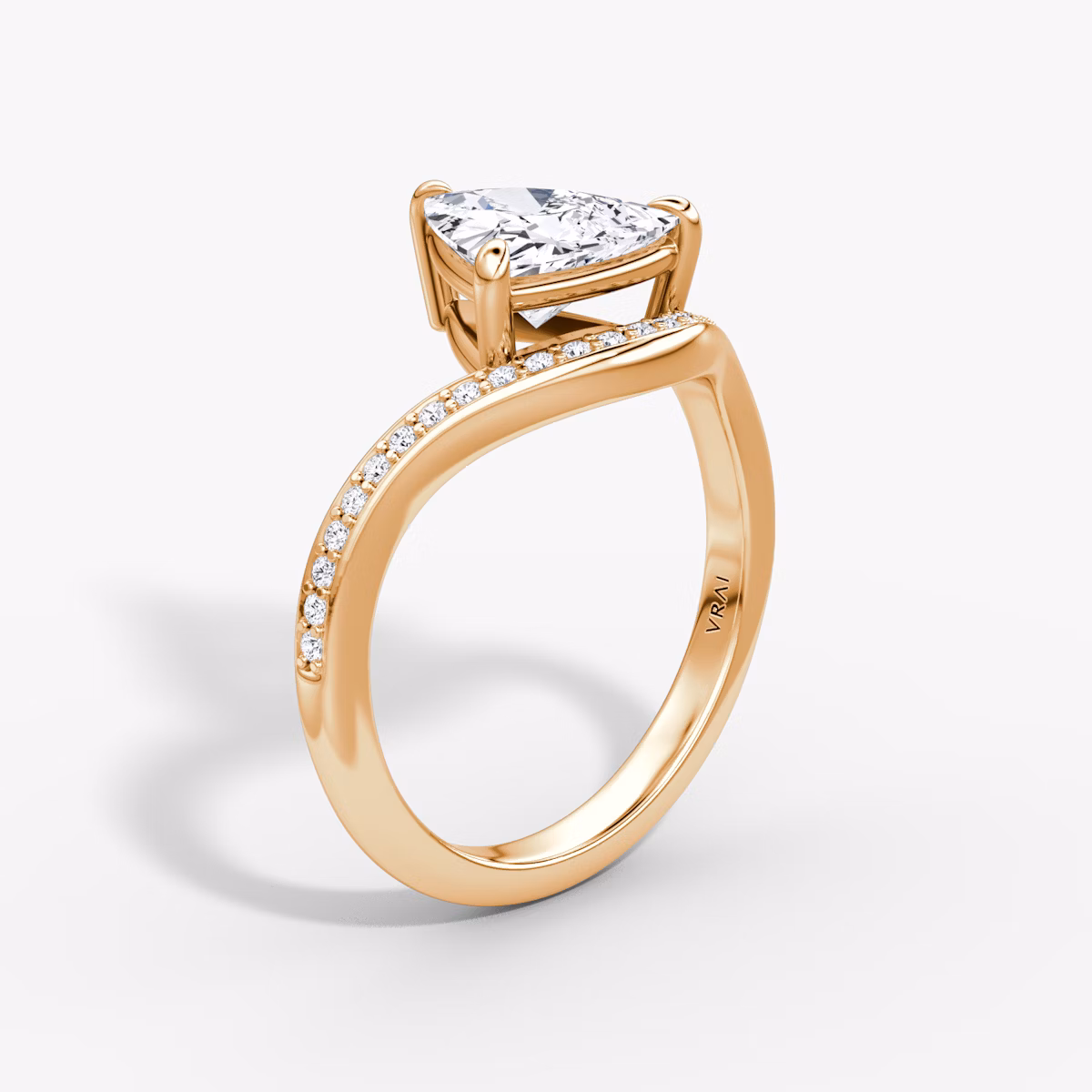 Curve | Trillant | 14k | Roségold | bandAccent: Mit Pavé-Besatz | diamondOrientation: vertical | caratWeight: other