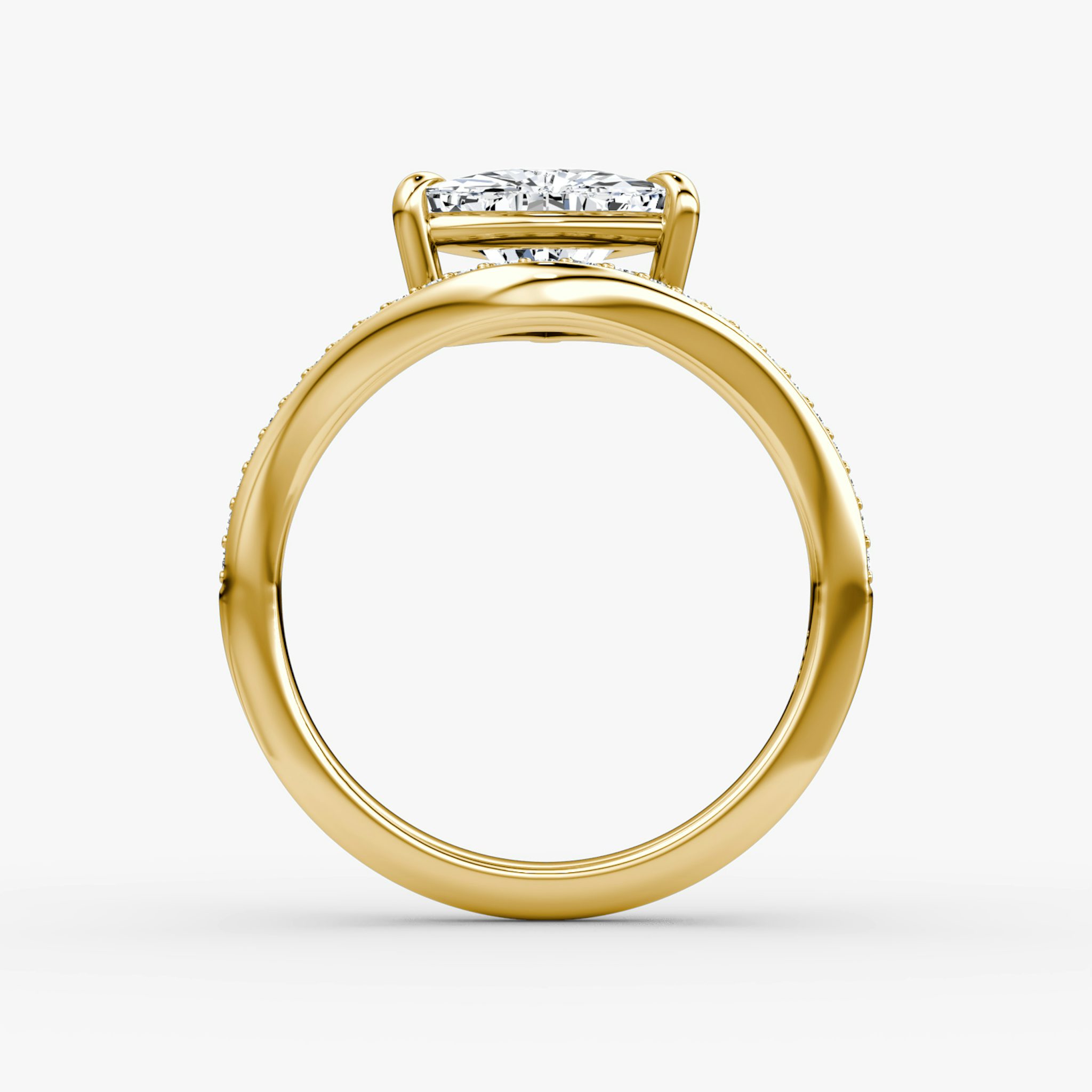 The Curve | Trillion | 18k | Yellow Gold | bandAccent: Pavé | diamondOrientation: vertical | caratWeight: other