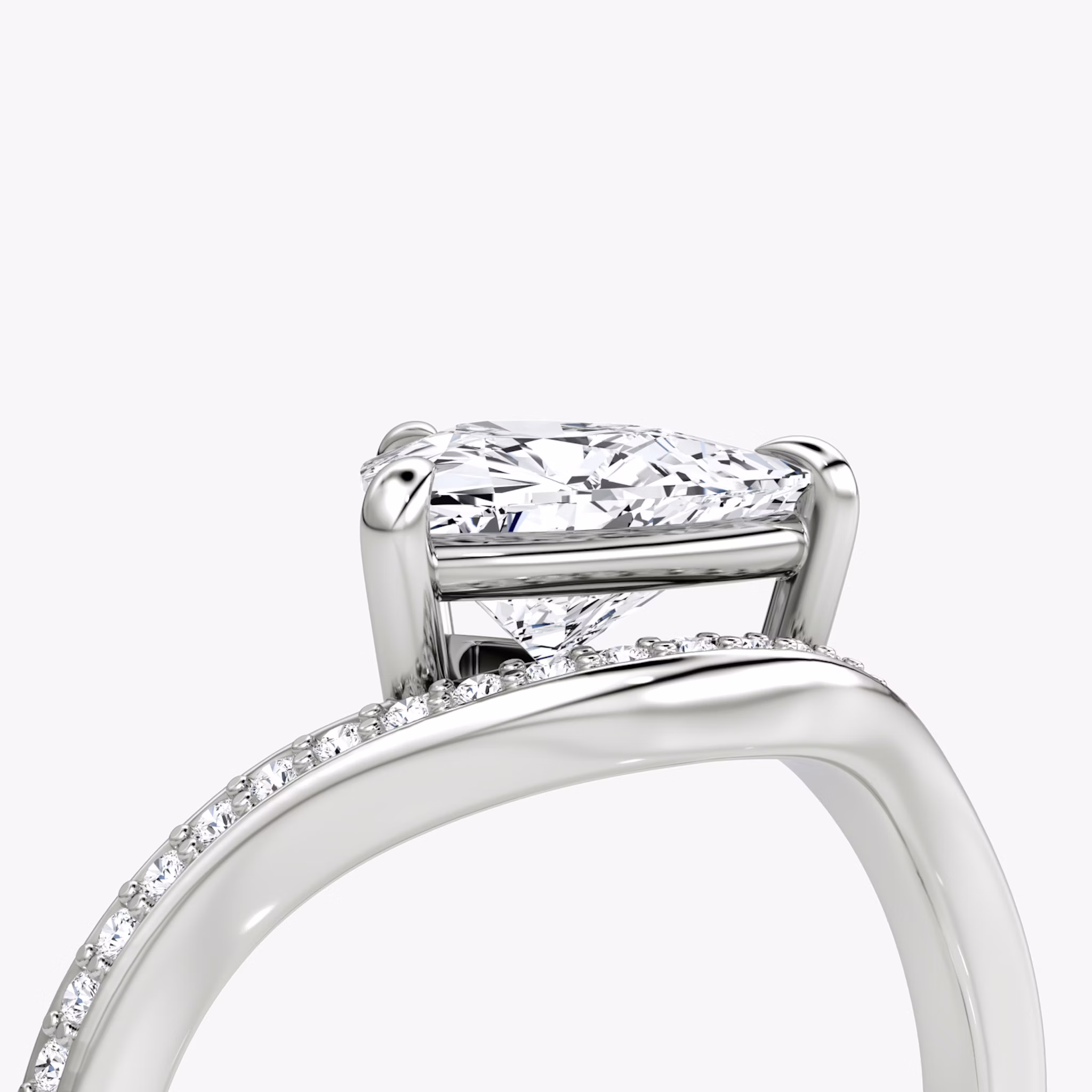 The Curve | Trillion | Platinum | bandAccent: Pavé | diamondOrientation: vertical | caratWeight: other