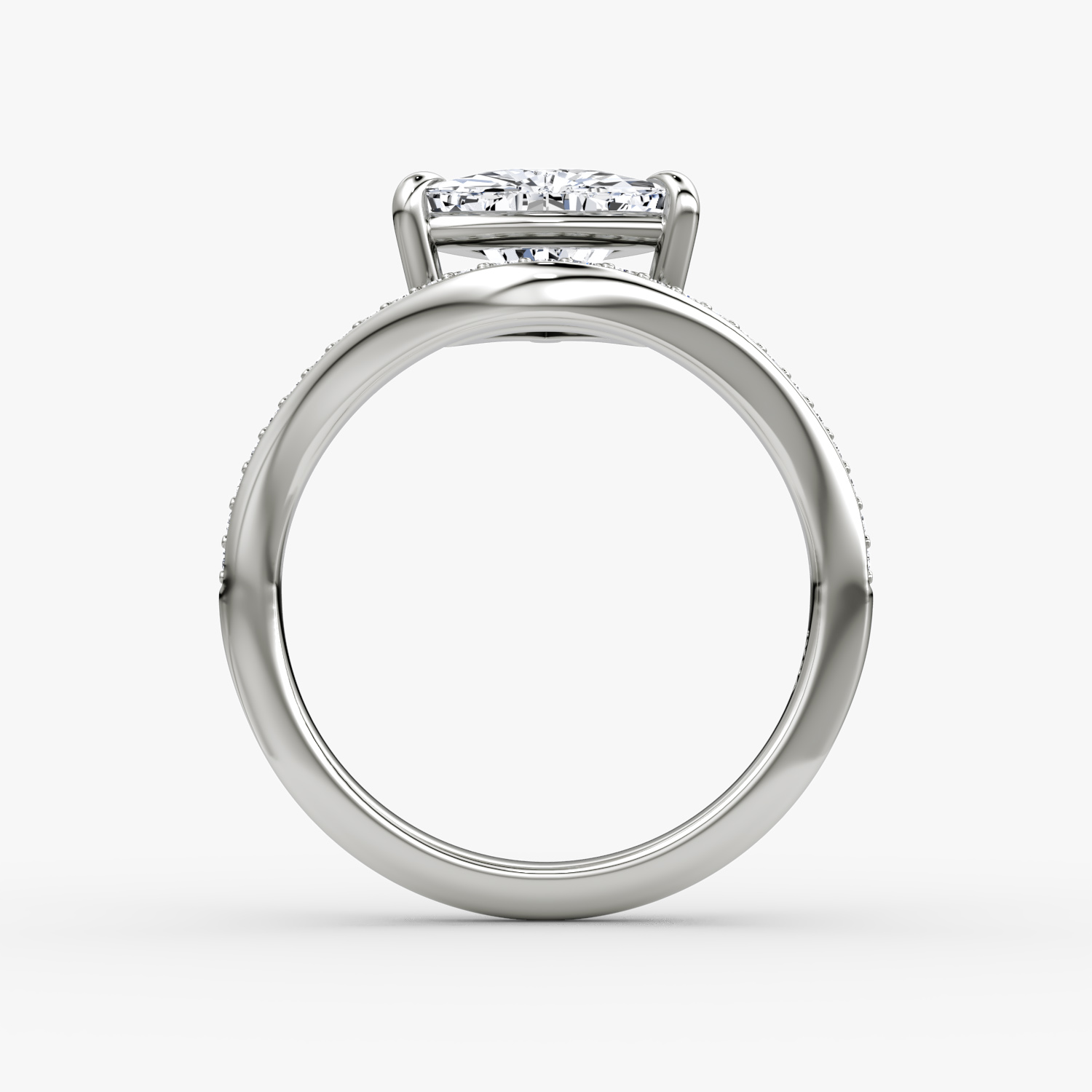 The Curve | Trillion | Platinum | bandAccent: Pavé | diamondOrientation: vertical | caratWeight: other