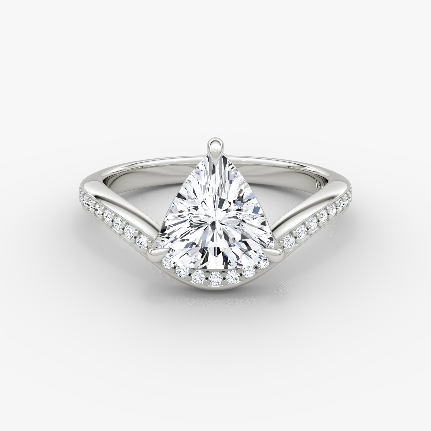 The Curve | Trillion | Platinum | bandAccent: Pavé | diamondOrientation: vertical | caratWeight: other