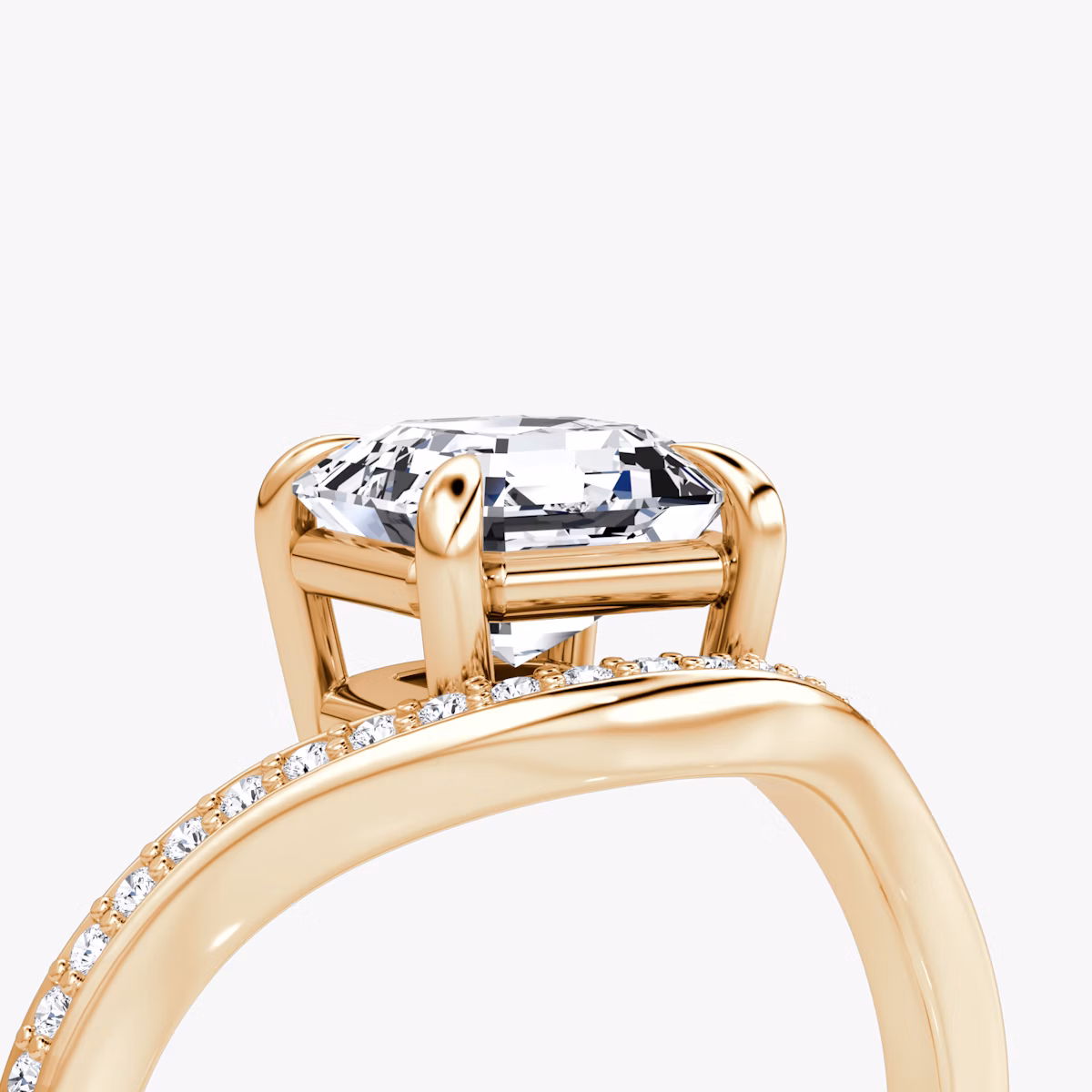 Curve | Asscher | 14k | Roségold | bandAccent: Mit Pavé-Besatz | diamondOrientation: vertical | caratWeight: other