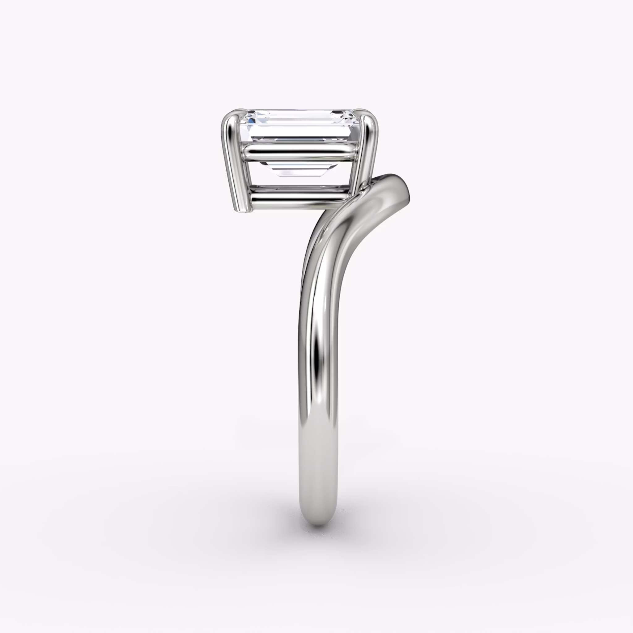 The Curve | Emerald | 18k | White Gold | bandAccent: Plain | diamondOrientation: vertical | caratWeight: other