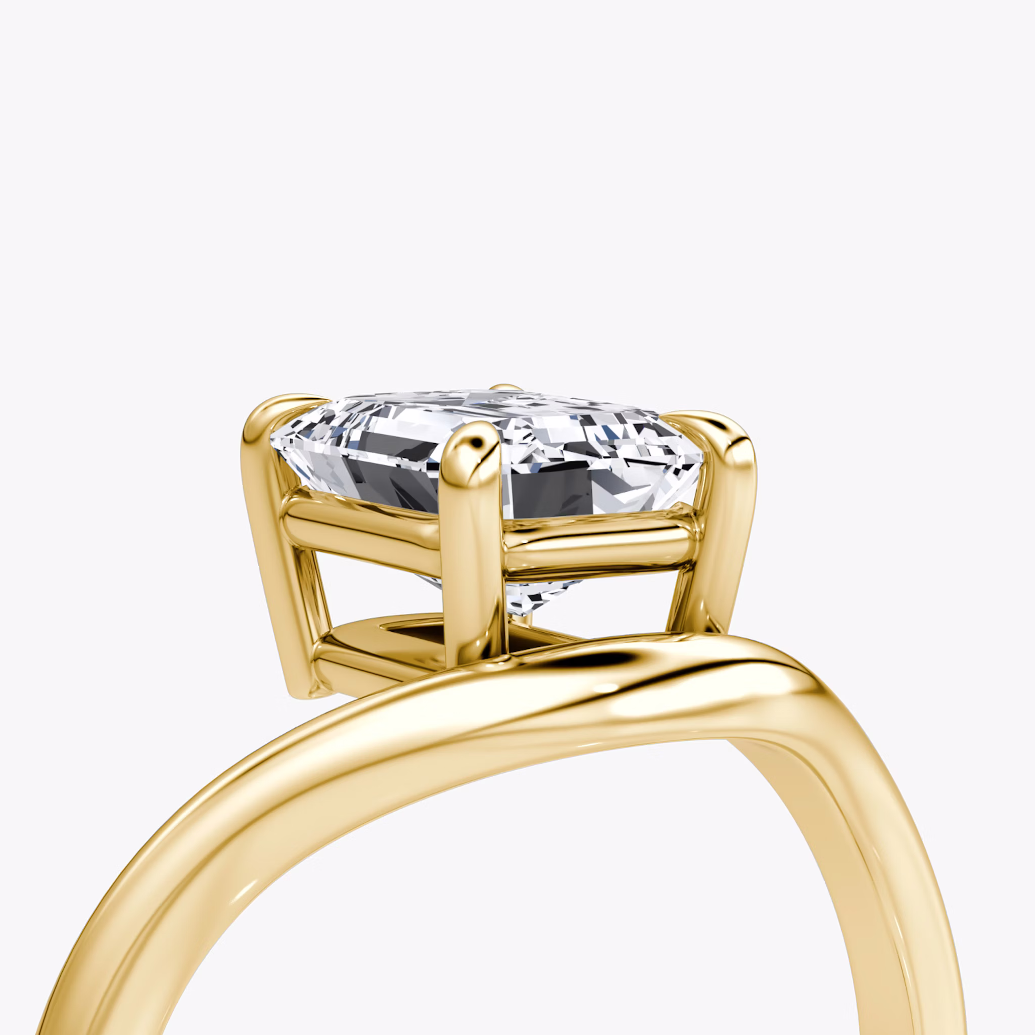 The Curve | Emerald | 18k | Yellow Gold | bandAccent: Plain | diamondOrientation: vertical | caratWeight: other