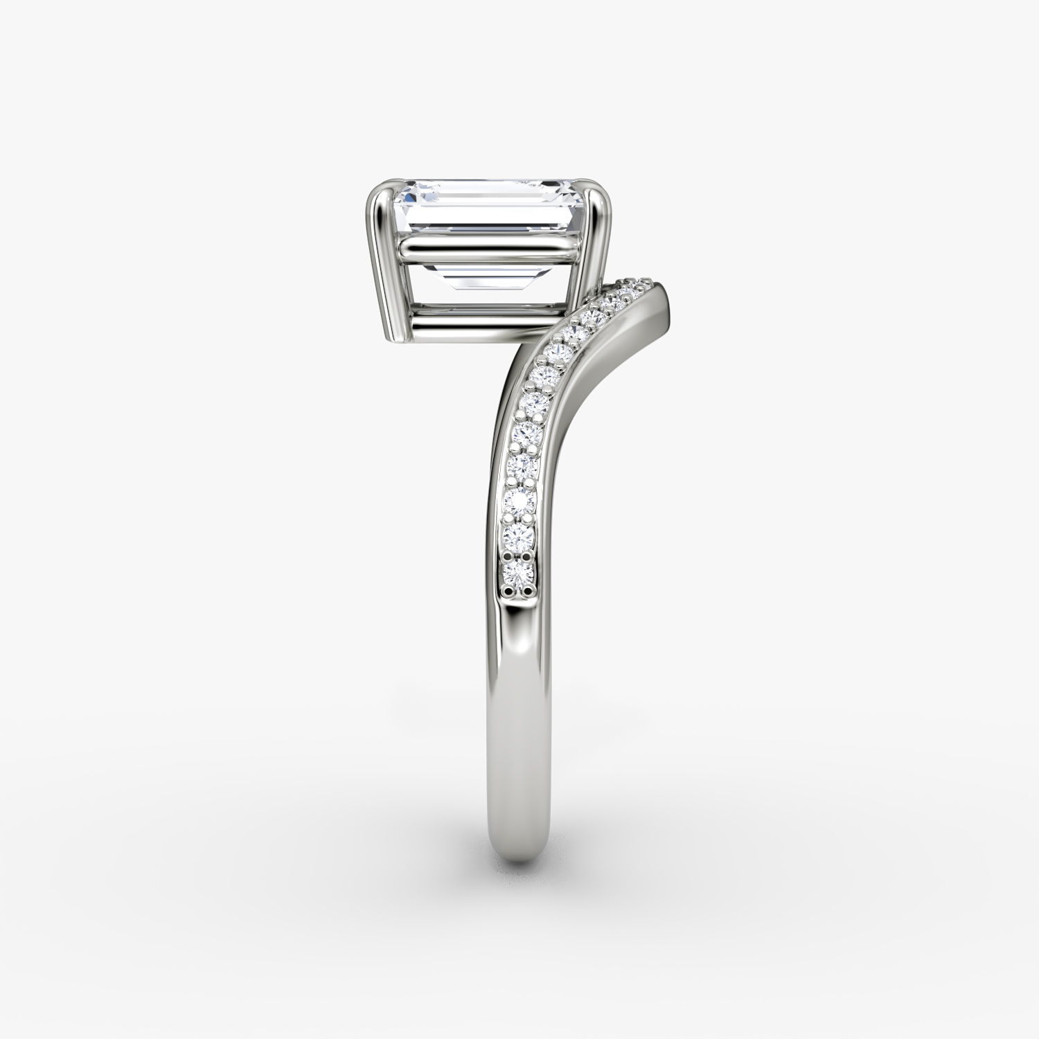 The Curve | Emerald | Platinum | bandAccent: Pavé | diamondOrientation: vertical | caratWeight: other