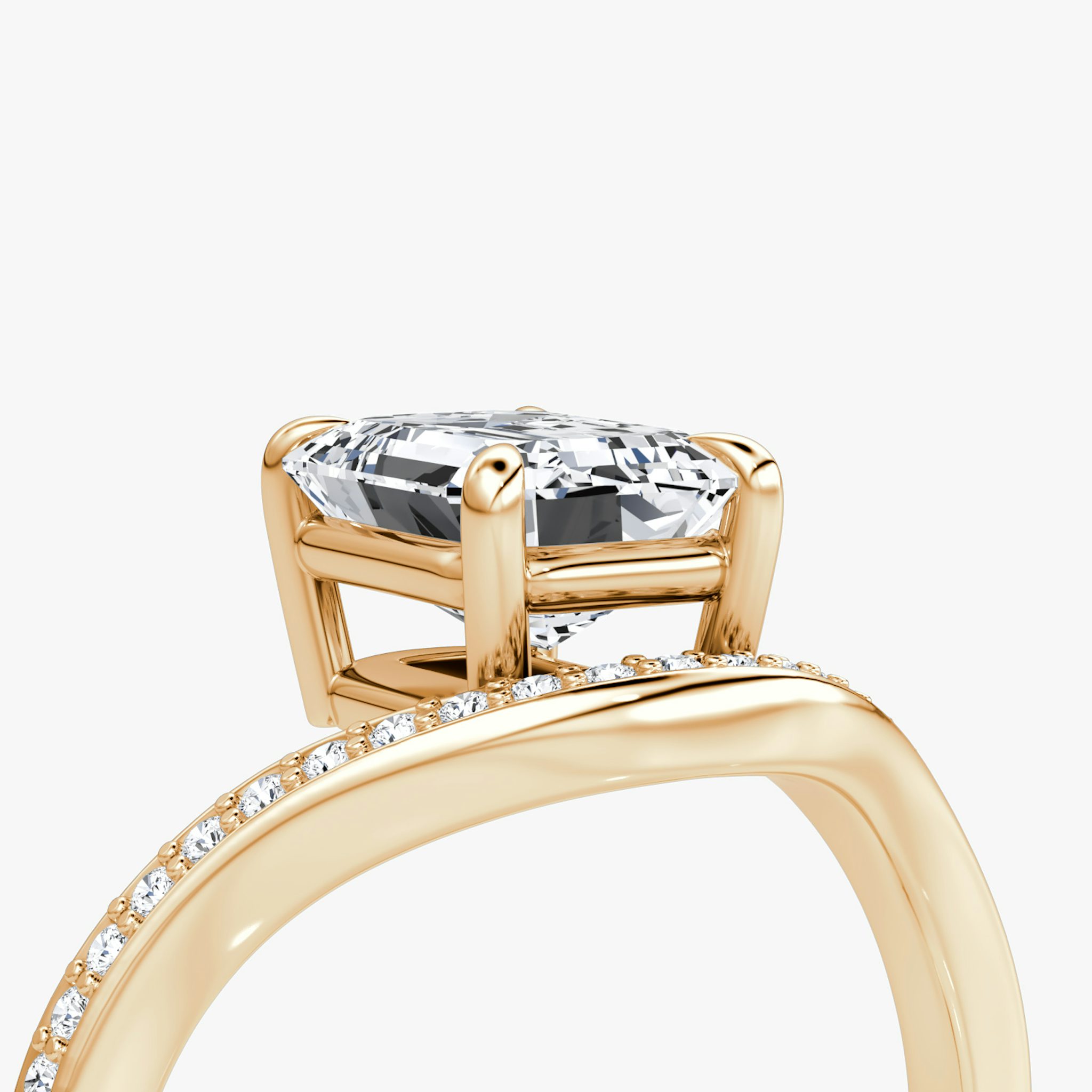 The Curve | Emerald | 14k | Rose Gold | bandAccent: Pavé | diamondOrientation: vertical | caratWeight: other
