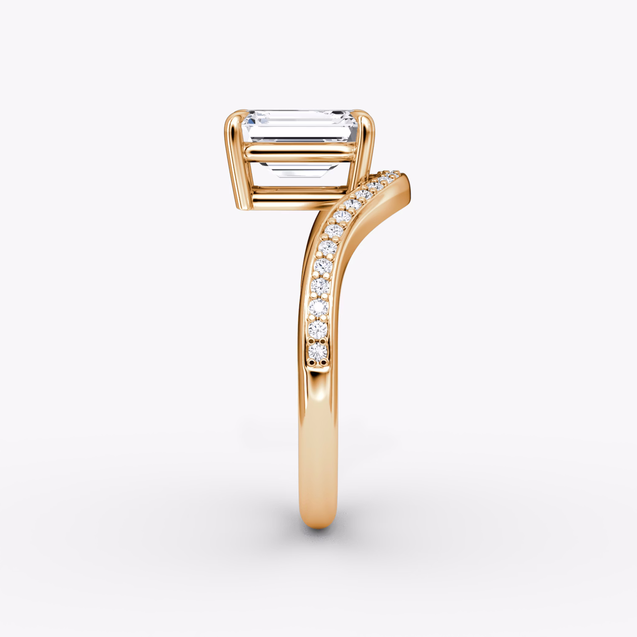 The Curve | Emerald | 14k | Rose Gold | bandAccent: Pavé | diamondOrientation: vertical | caratWeight: other