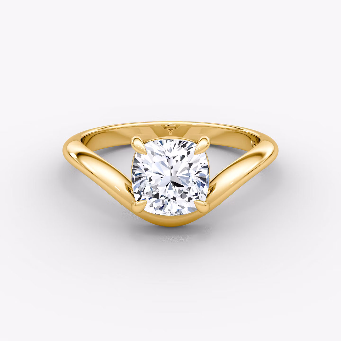 The Curve Cushion | Yellow Gold