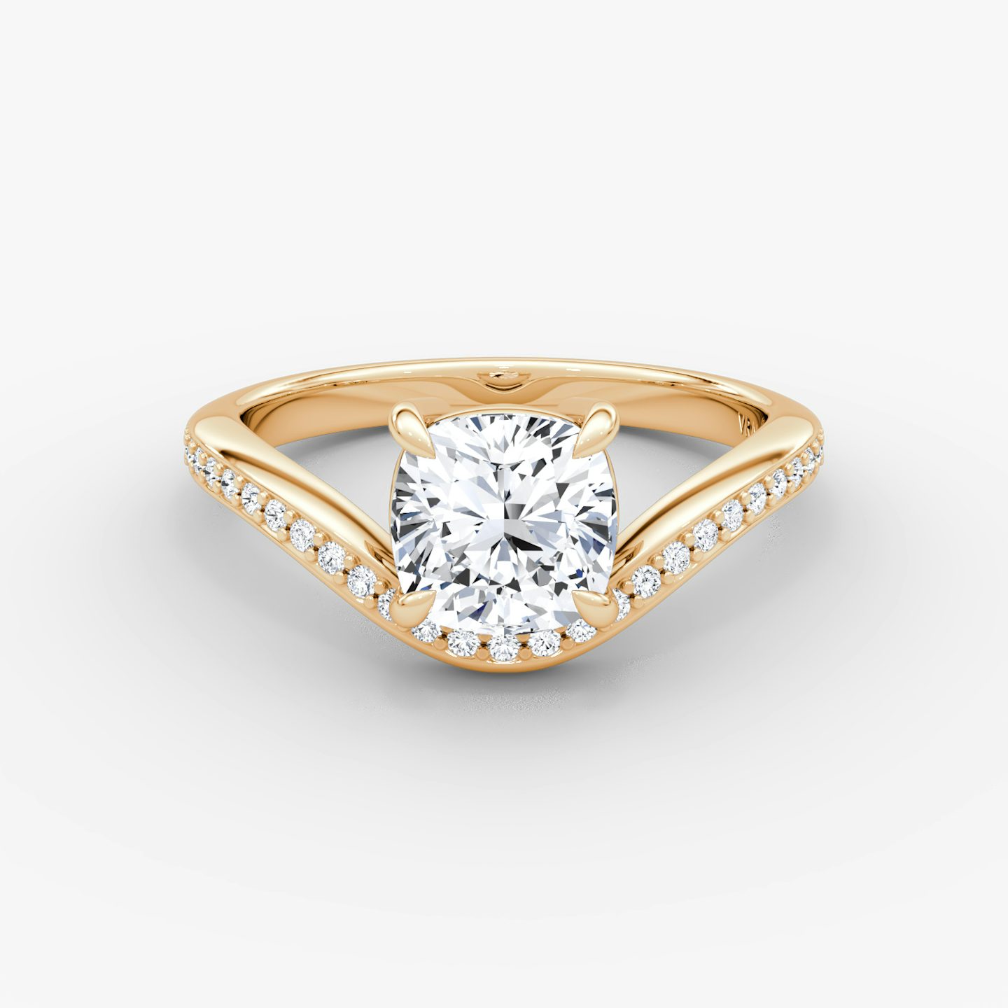 Curve | Cushion | 14k | Roségold | bandAccent: Mit Pavé-Besatz | diamondOrientation: vertical | caratWeight: other