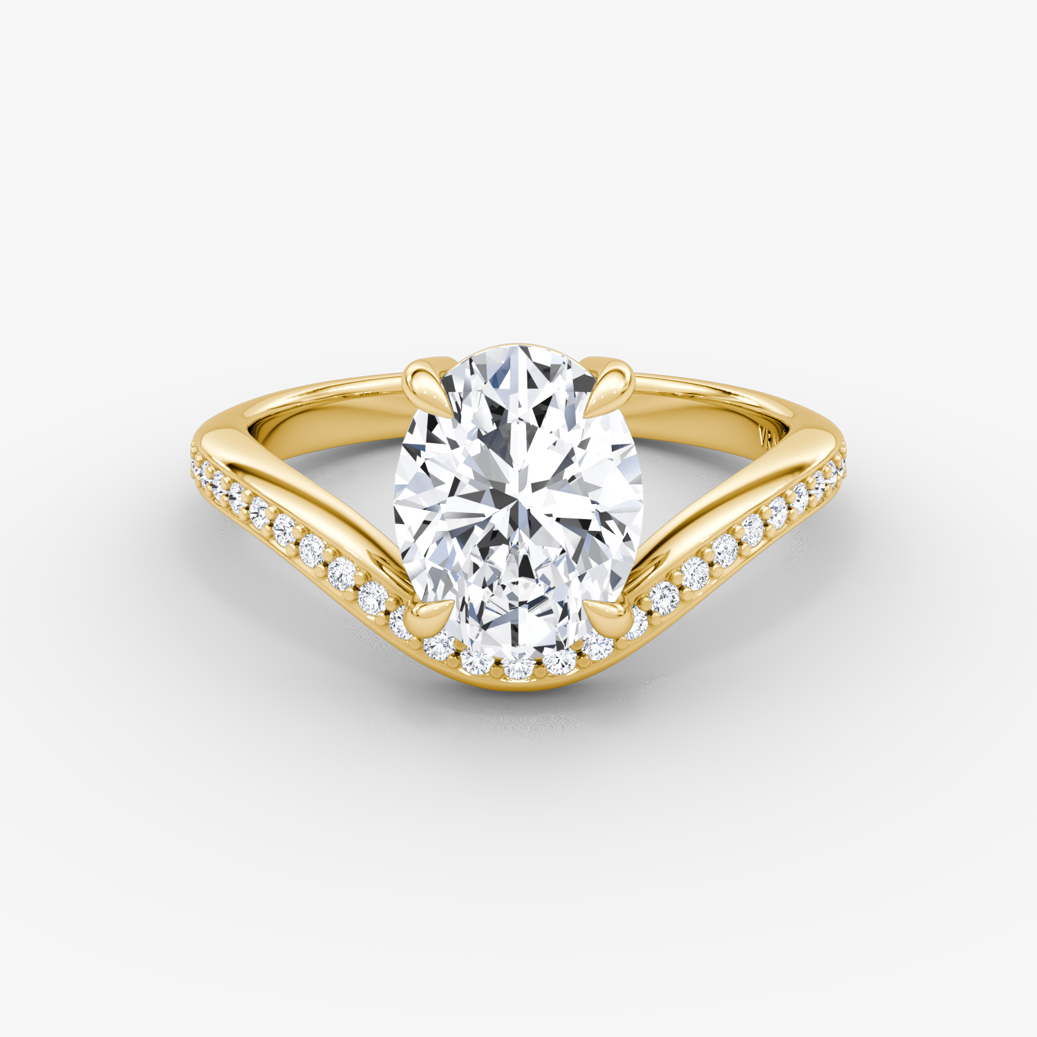 The Curve | Oval | 18k | Yellow Gold | bandAccent: Pavé | diamondOrientation: vertical | caratWeight: other