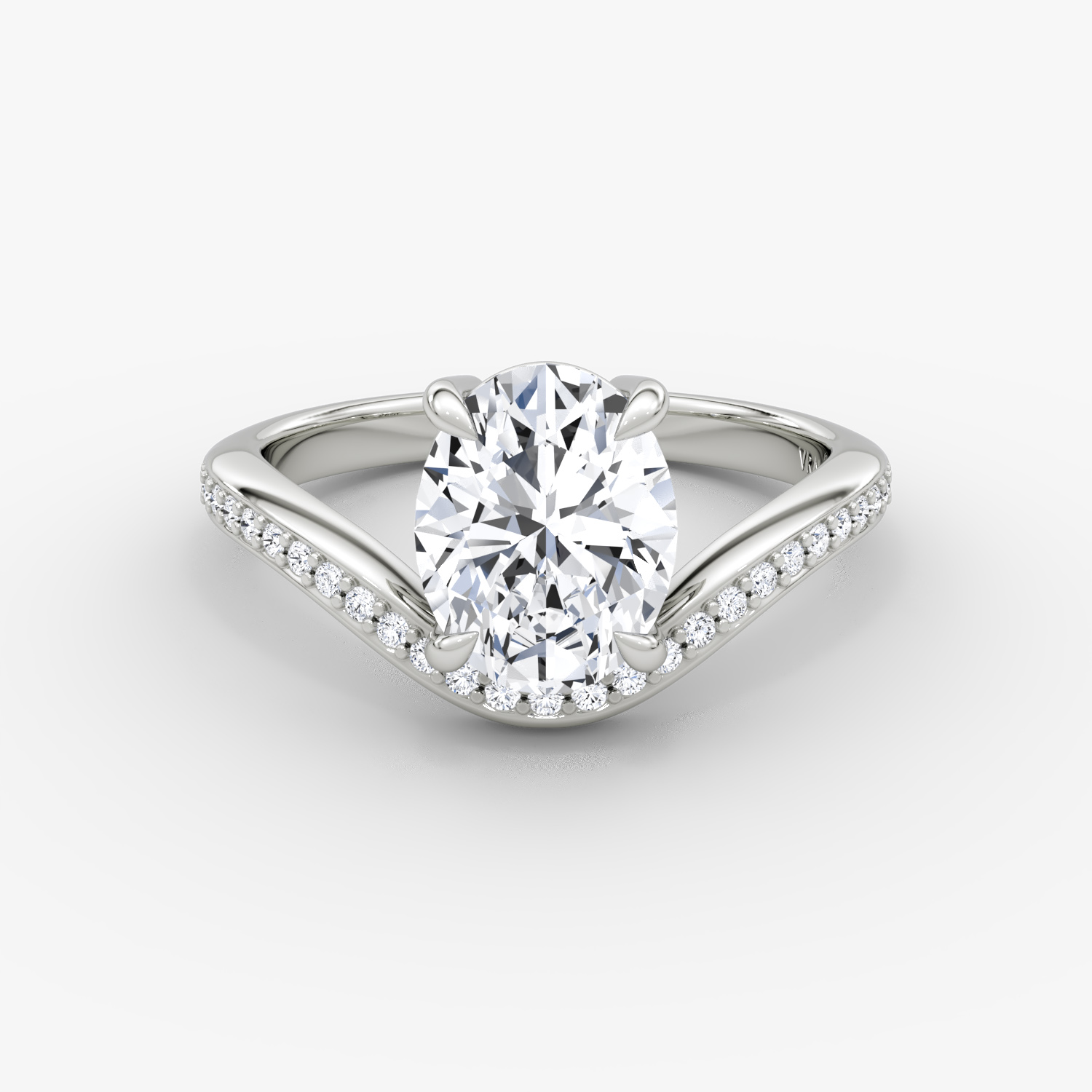 The Curve | Oval | Platinum | bandAccent: Pavé | diamondOrientation: vertical | caratWeight: other