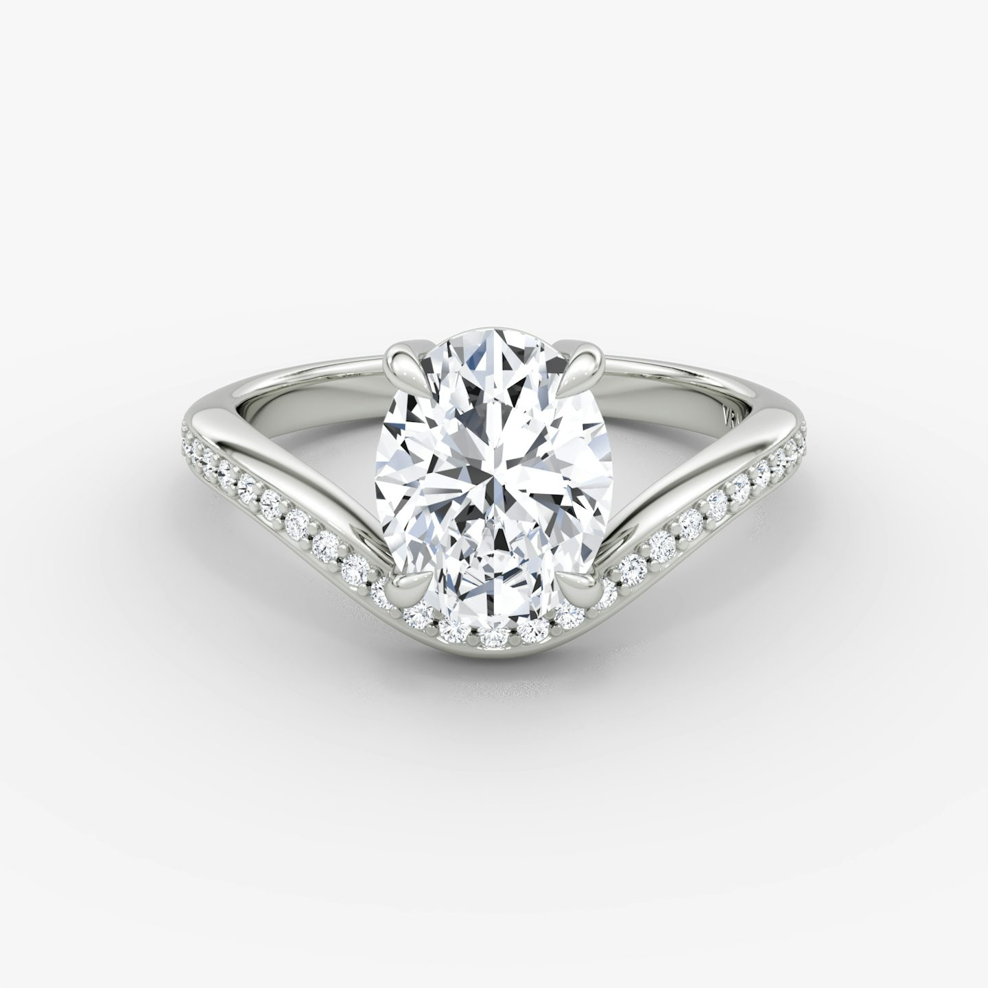 Curve | Oval | 18k | Weißgold | bandAccent: Mit Pavé-Besatz | diamondOrientation: vertical | caratWeight: other