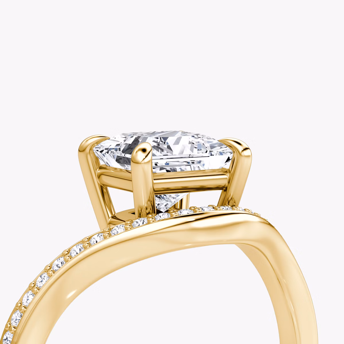 Anillo de compromiso Curve | Princesa | 18k | Oro amarillo | bandAccent: Pavé | diamondOrientation: vertical | caratWeight: other