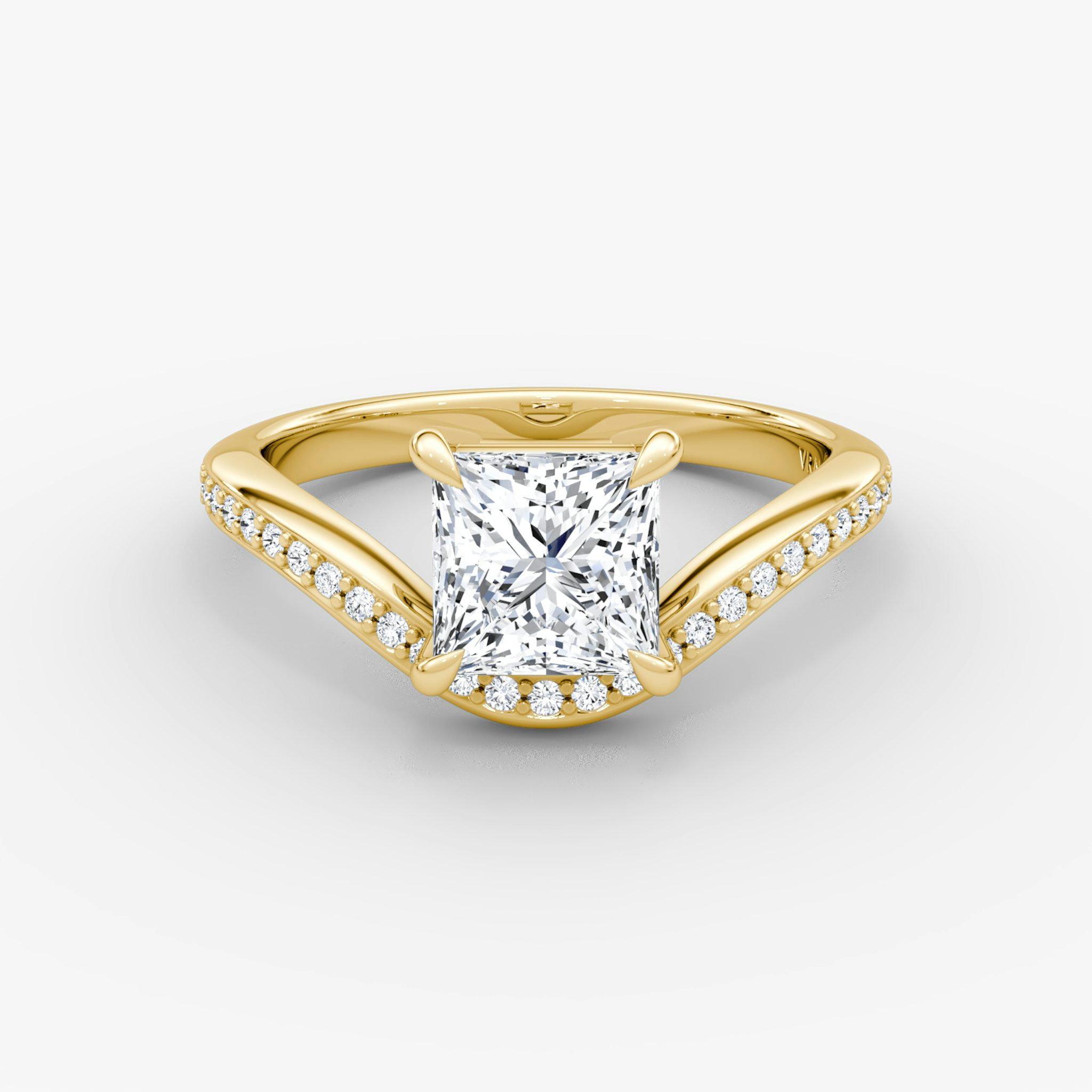 The Curve | Princess | 18k | Yellow Gold | bandAccent: Pavé | diamondOrientation: vertical | caratWeight: other