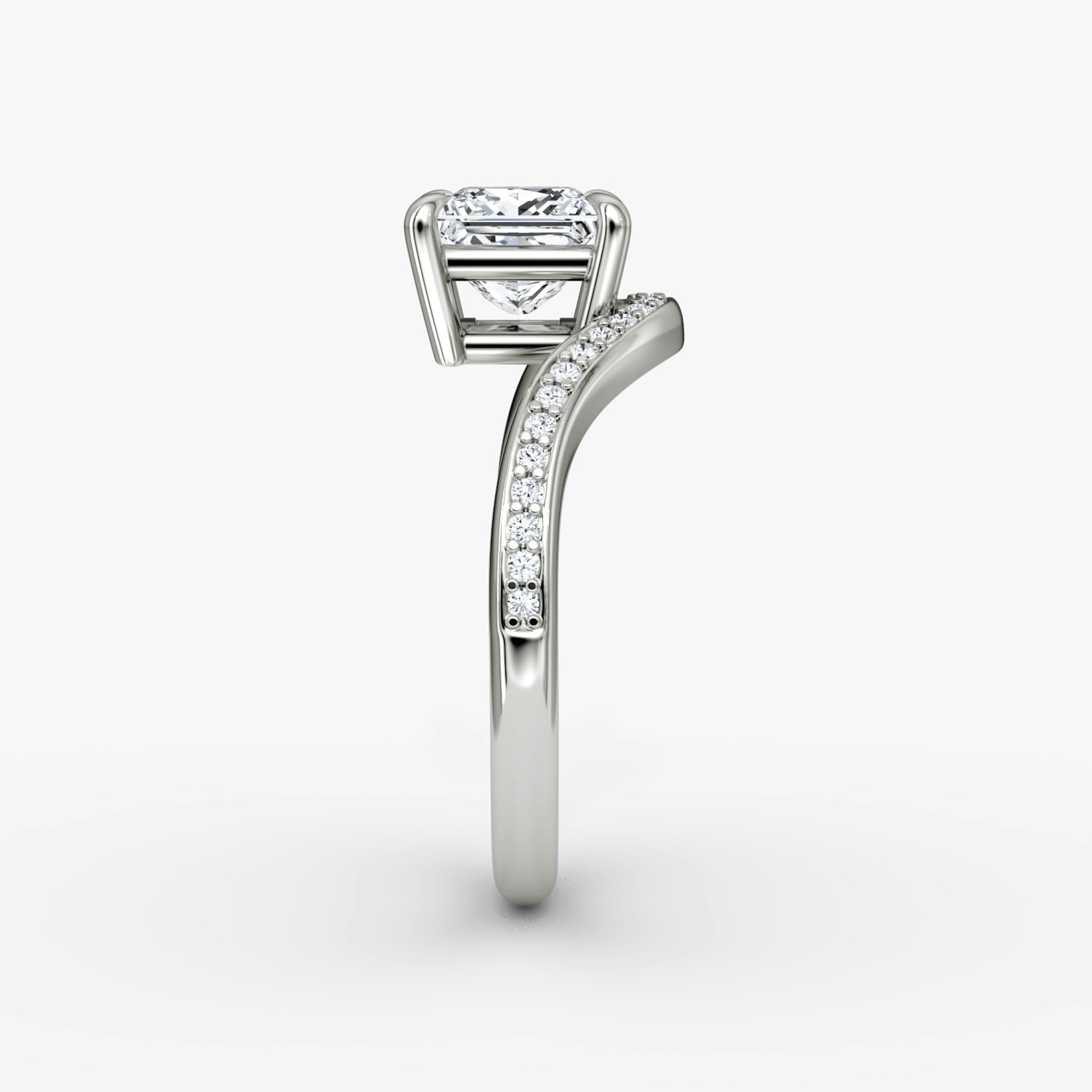 The Curve | Princess | Platinum | bandAccent: Pavé | diamondOrientation: vertical | caratWeight: other