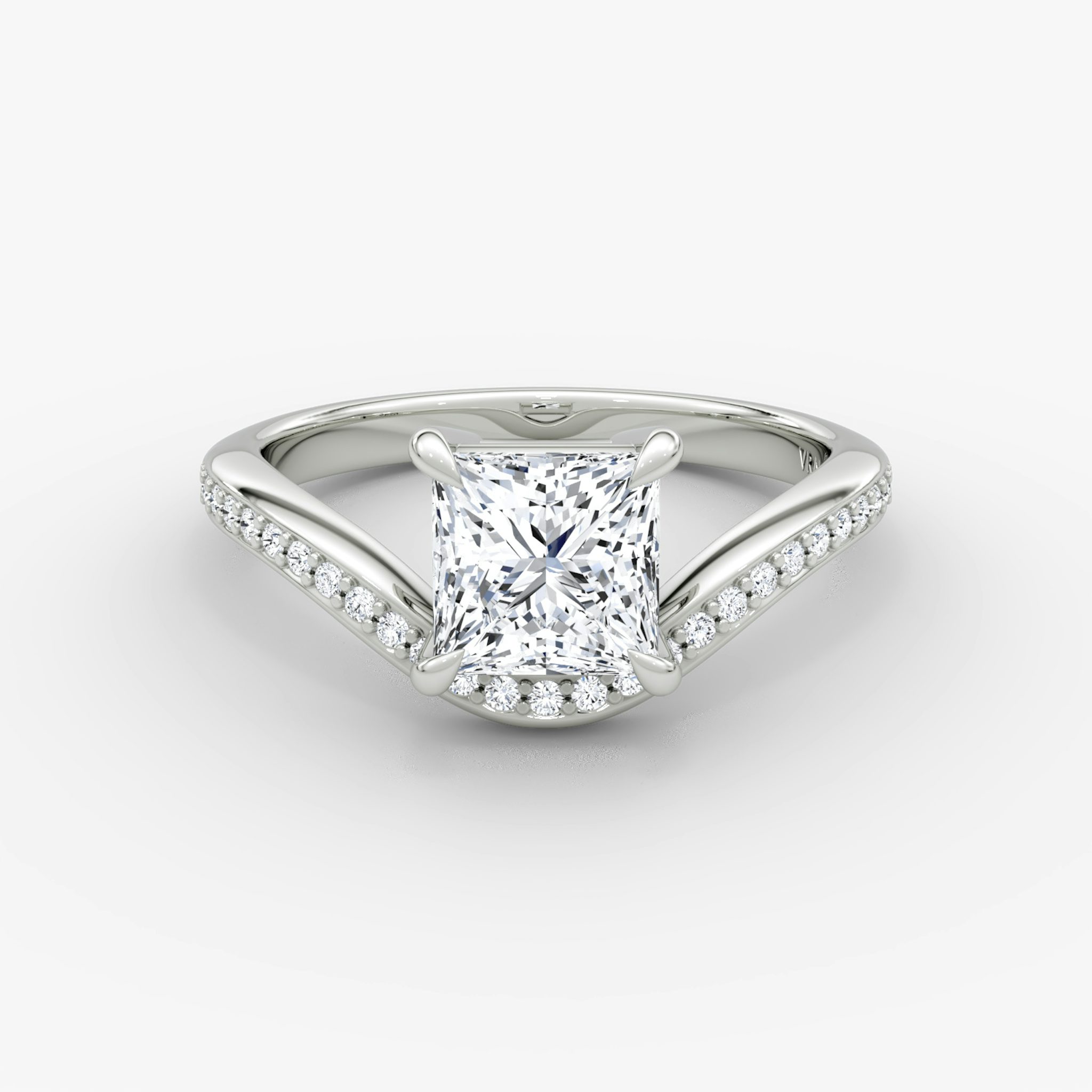 The Curve | Princess | Platinum | bandAccent: Pavé | diamondOrientation: vertical | caratWeight: other